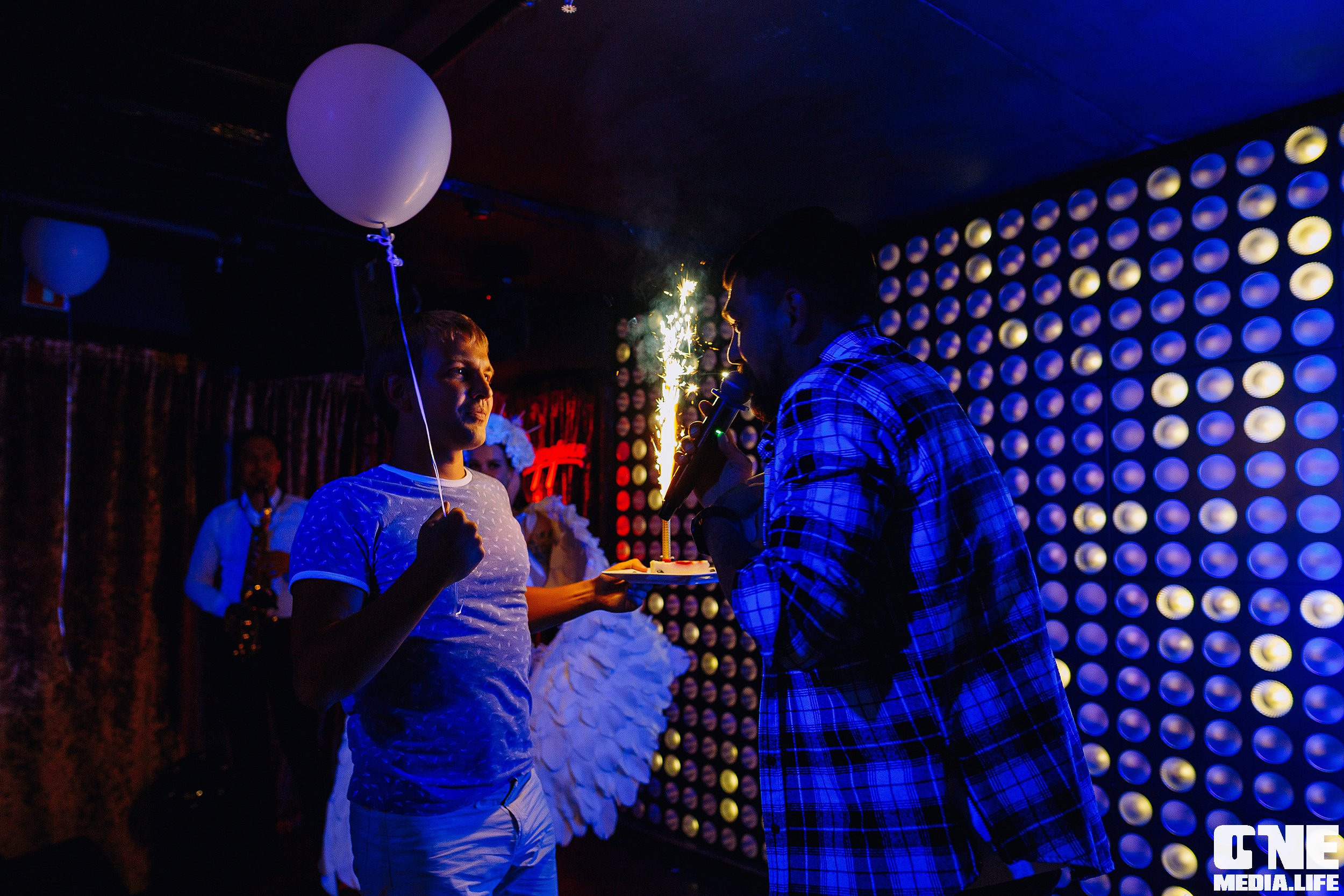 Фоторепортаж из караоке-клуба Эйфория. One Media Life: фоторепортажи, фотоотчеты с мероприятий и заведений