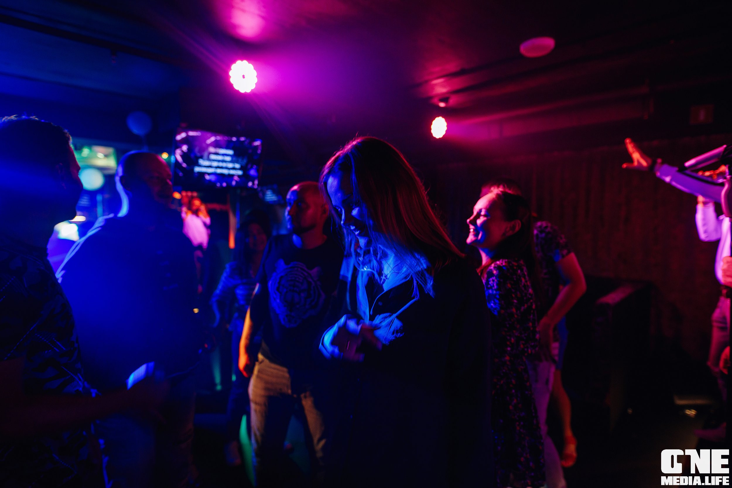 Фотоотчет из караоке-клуба Эйфория. One Media Life: фоторепортажи, фотоотчеты с мероприятий и заведений