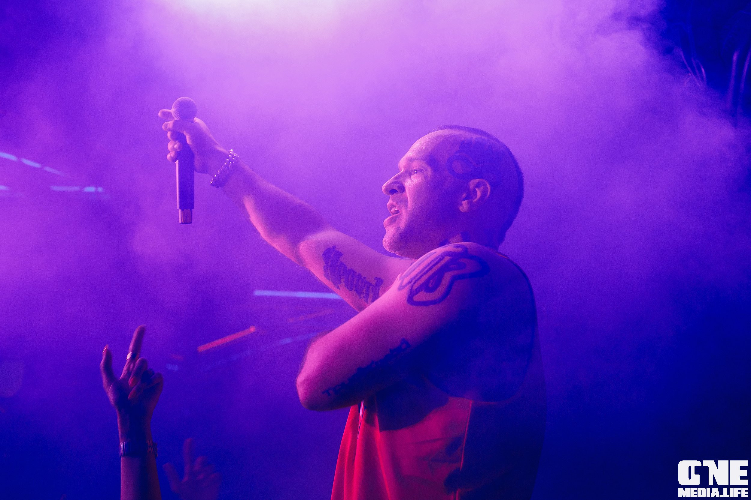 Фотоотчет с концерта Лигалайза в ночном клубе Планета. One Media Life: фоторепортажи, фотоотчеты с мероприятий и заведений