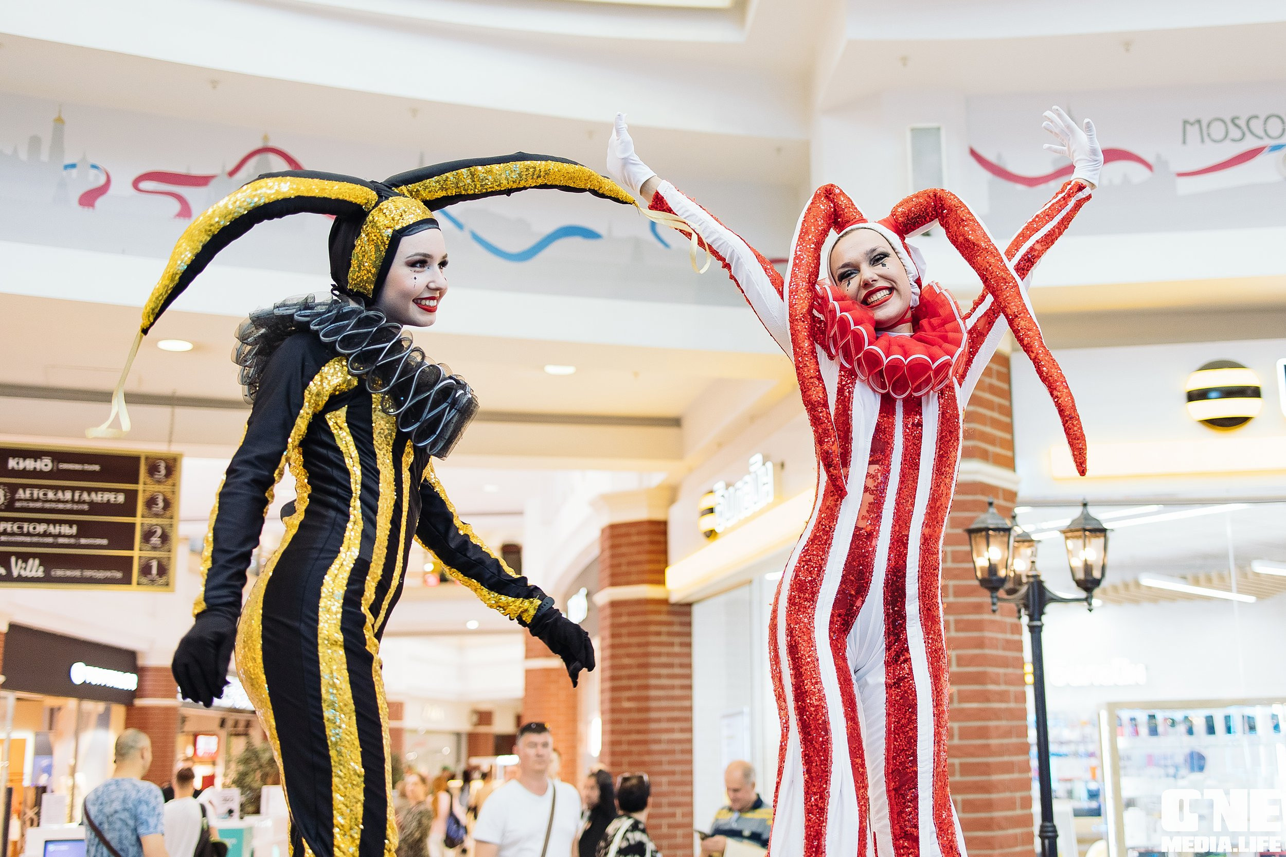 Автограф-сессия с Митей Фоминым. One Media Life: фоторепортажи, фотоотчеты с мероприятий и заведений