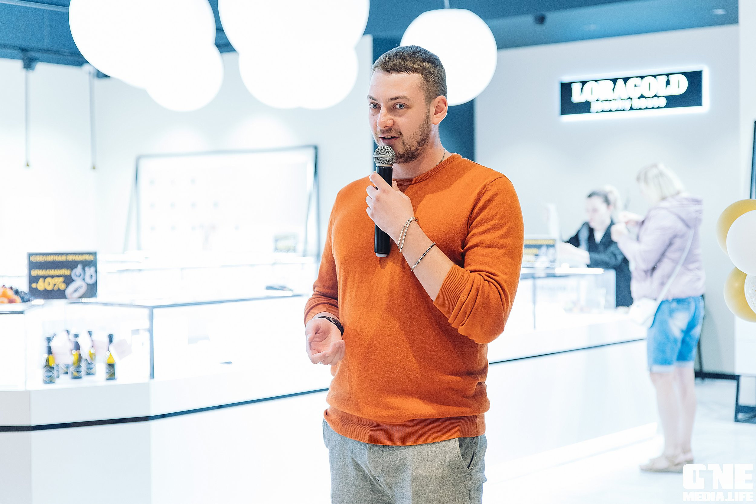 Фоторепортаж с вечеринки LORAGOLD jewelry. One Media Life: фоторепортажи, фотоотчеты с мероприятий и заведений