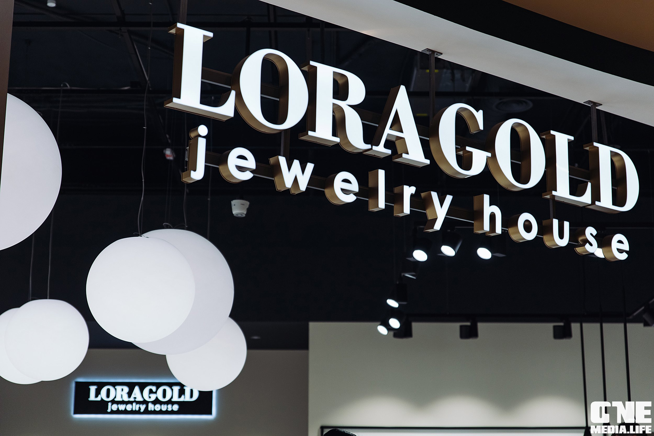 Фоторепортаж с вечеринки LORAGOLD jewelry. One Media Life: фоторепортажи, фотоотчеты с мероприятий и заведений