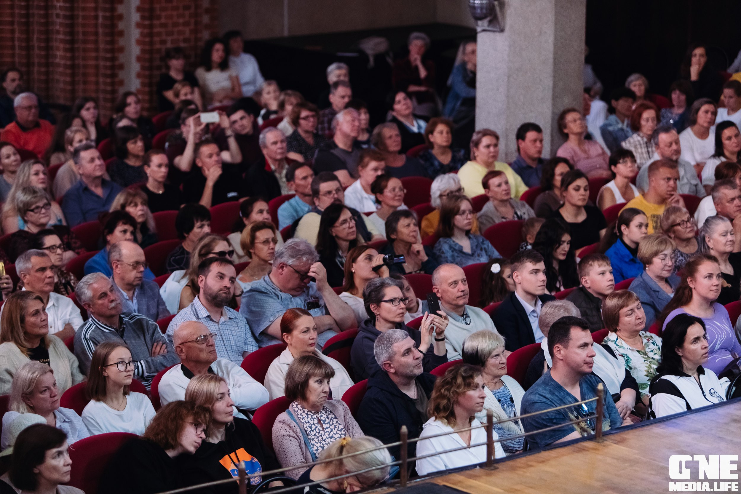 Фоторепортаж из Калининградской филармонии. One Media Life: фоторепортажи, фотоотчеты с мероприятий и заведений