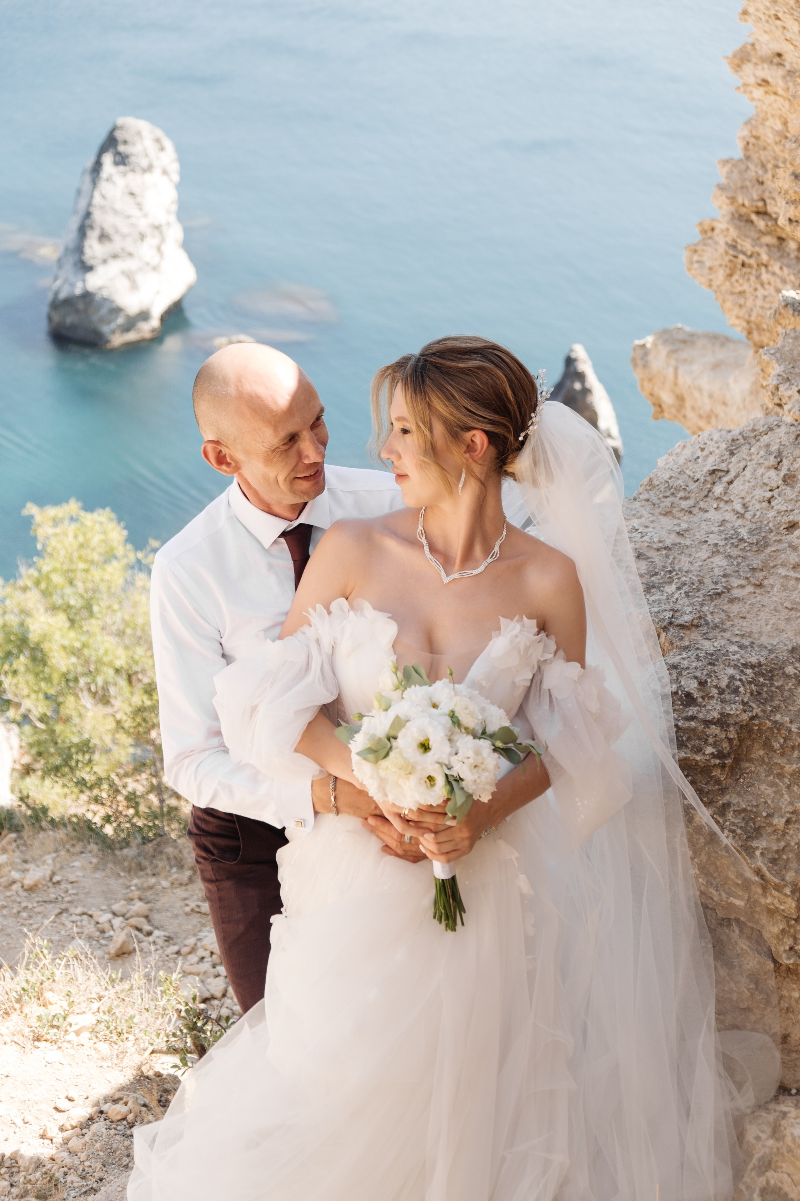 Отзывы о фотографе. Лучший фотограф города. Топ 100. Топ 10. Лучший фотограф. Профессионал. реальные фото со свадьбы, примеры работ фотограф. Профессиональная фотосъемка в Крыму. Натуральные эмоции и живые кадры. Забронируйте дату прямо сейчас!