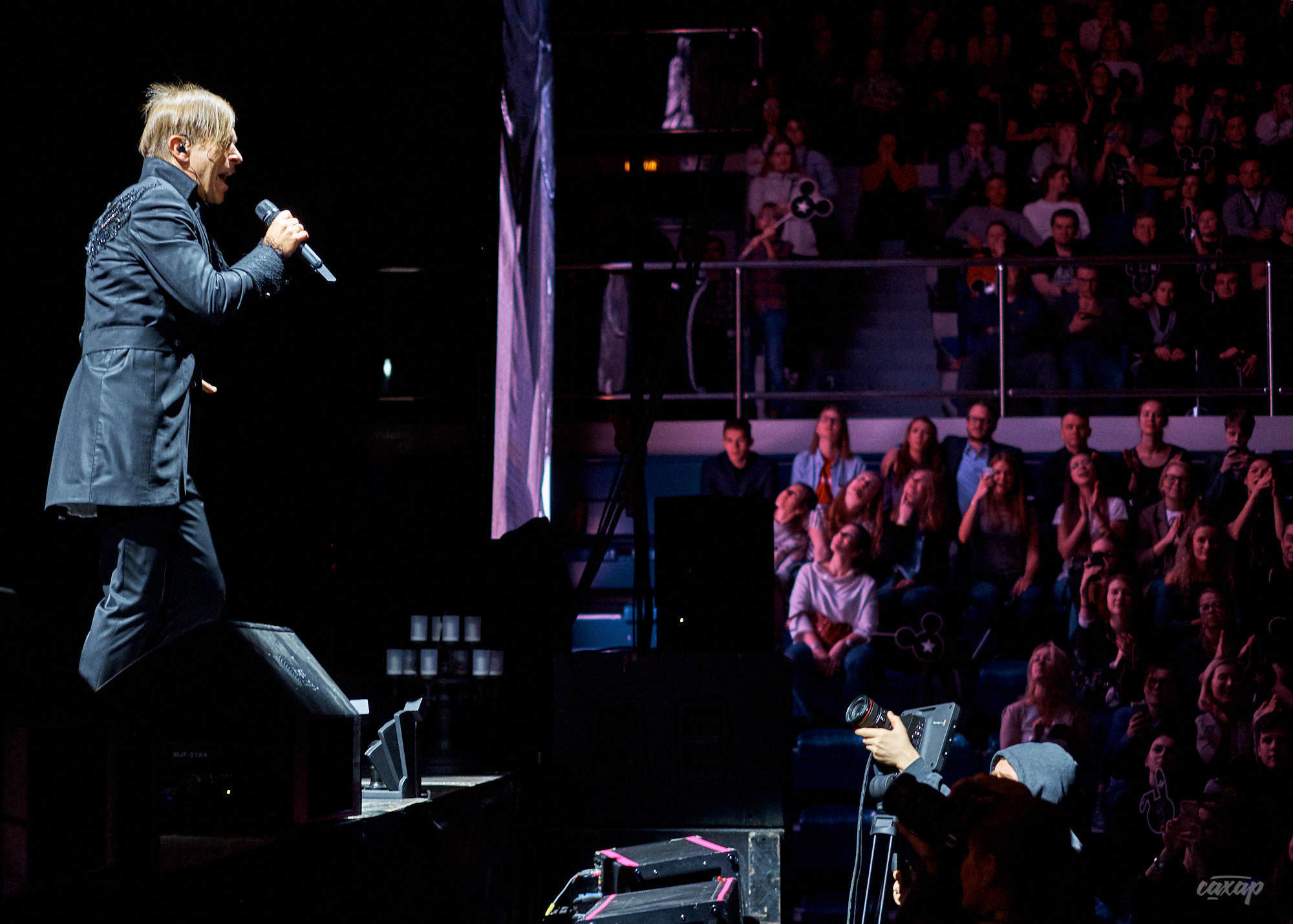 Би-2 с Симфоническим оркестром, фото с концерта. Фотограф в Екатеринбу. Профессиональный фотограф в Екатеринбурге Юра Сахар