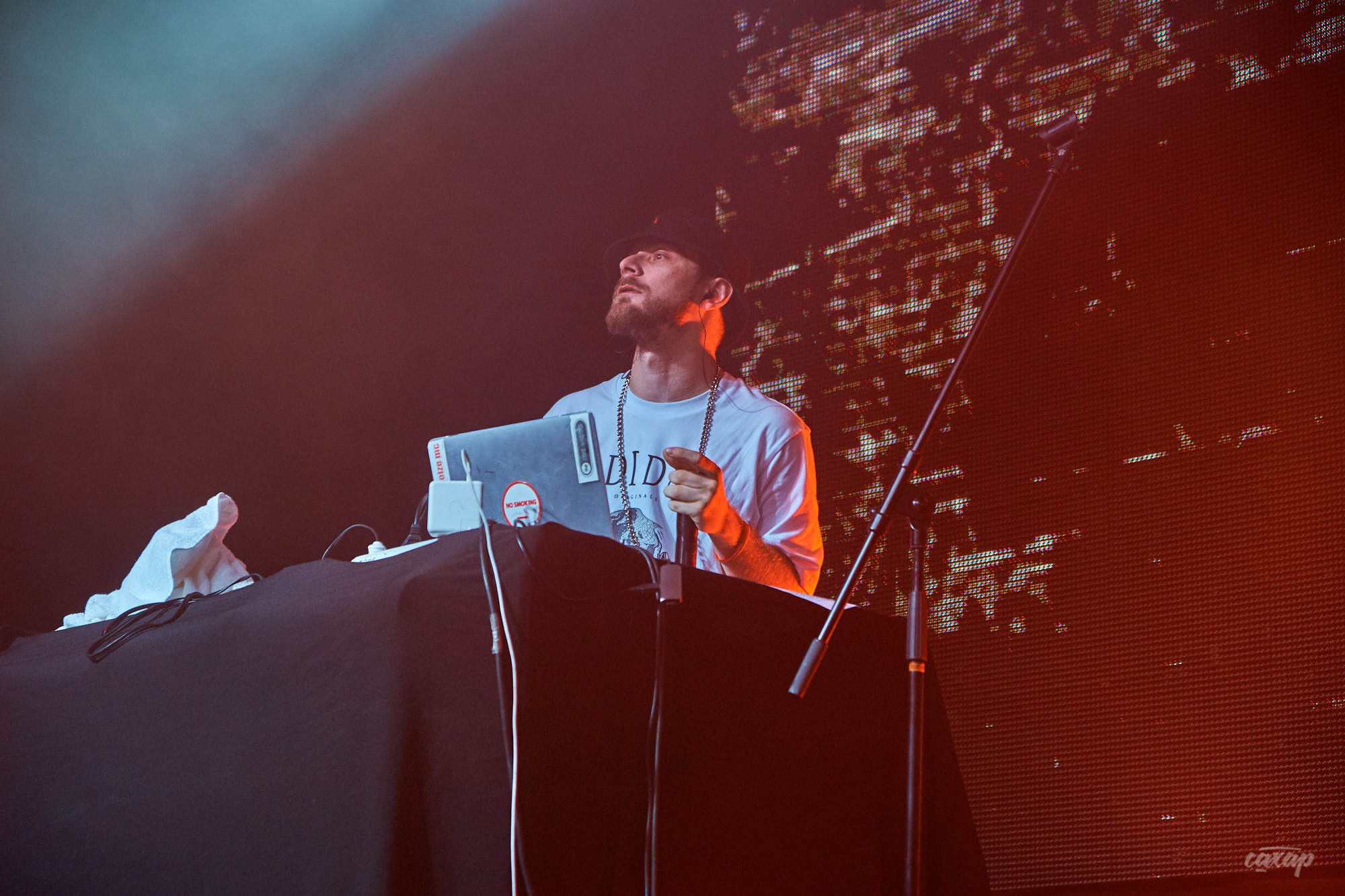 Noize MC, фото с концерта. Фотограф в Екатеринбурге Юра Сахар. Профессиональный фотограф в Екатеринбурге Юра Сахар