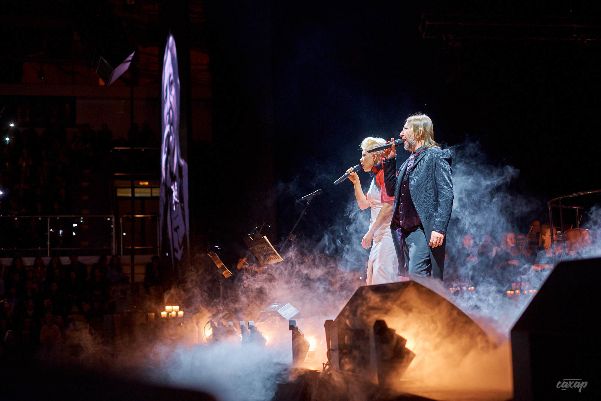 Би-2 с Симфоническим оркестром, фото с концерта. Фотограф в Екатеринбу. Профессиональный фотограф в Екатеринбурге Юра Сахар