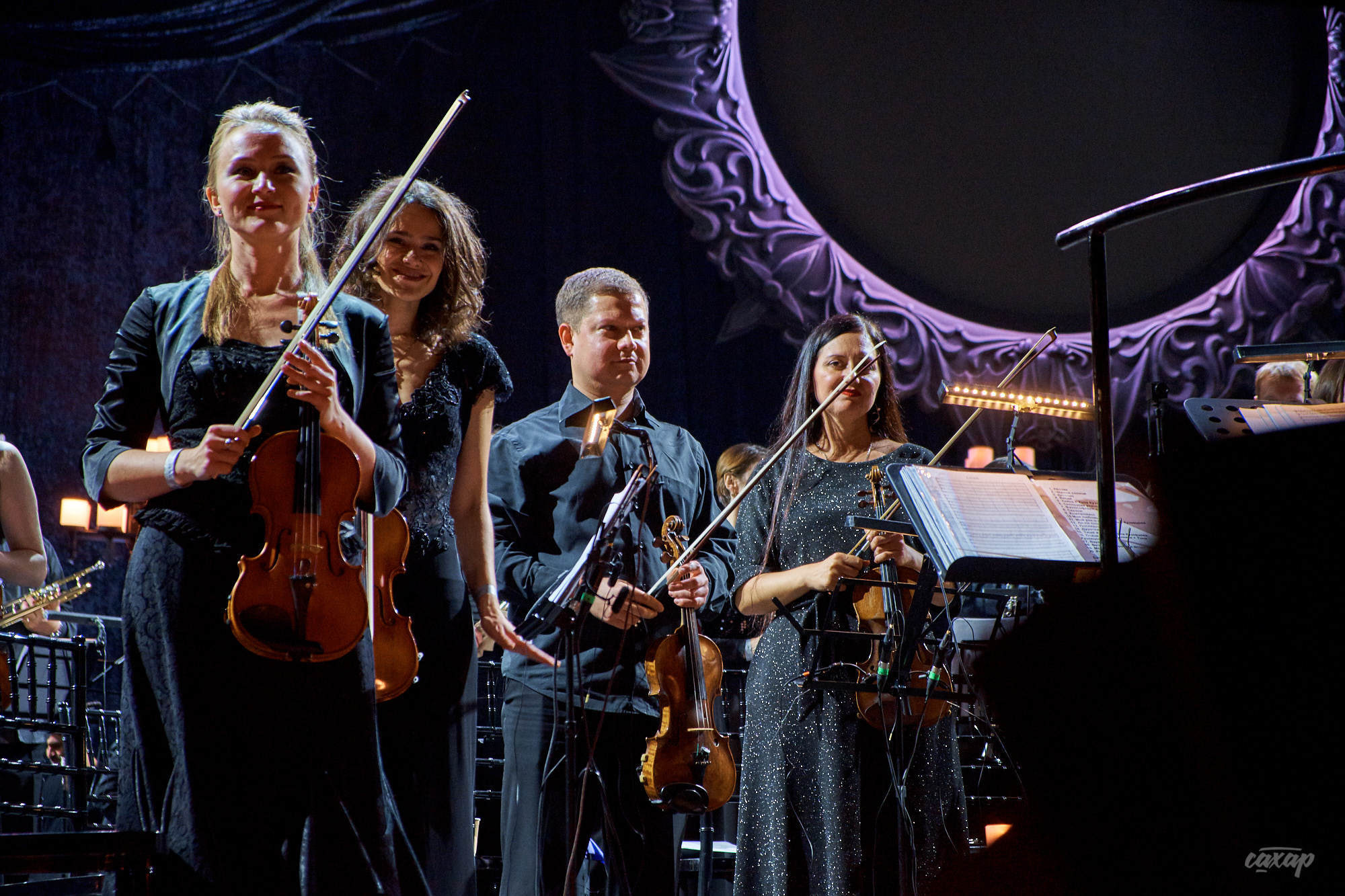 Би-2 с Симфоническим оркестром, фото с концерта. Фотограф в Екатеринбу. Профессиональный фотограф в Екатеринбурге Юра Сахар
