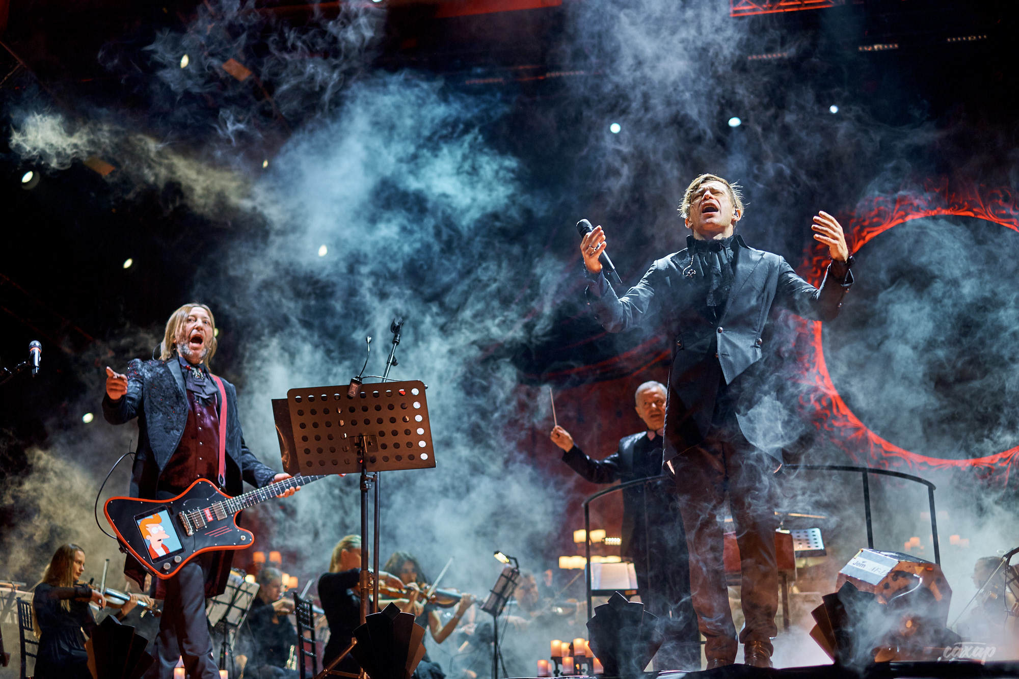 Би-2 с Симфоническим оркестром, фото с концерта. Фотограф в Екатеринбу. Профессиональный фотограф в Екатеринбурге Юра Сахар