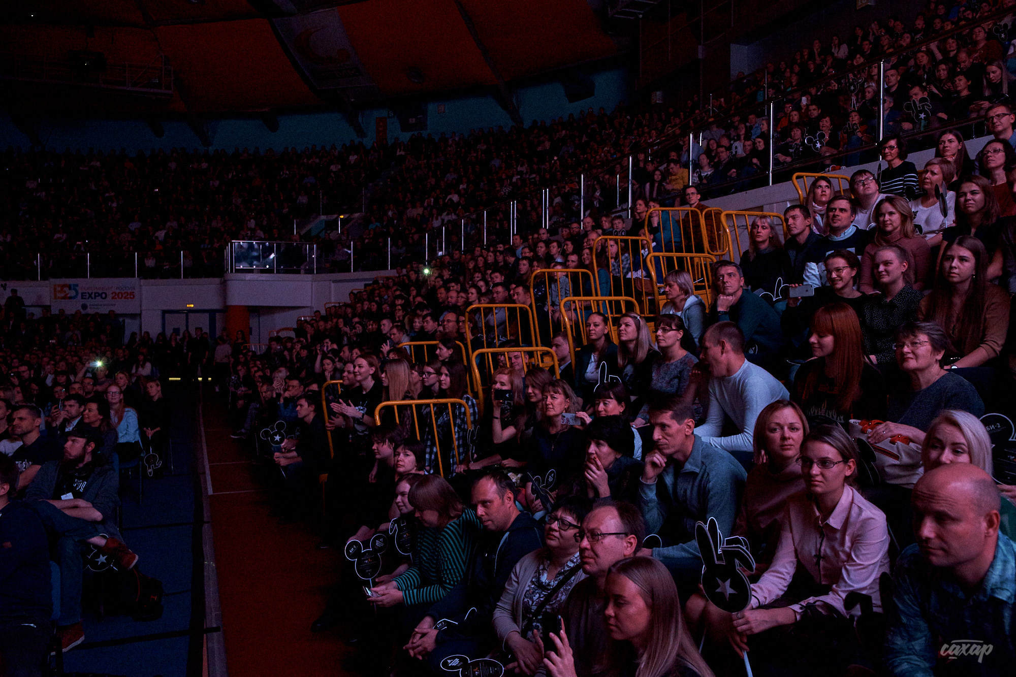 Би-2 с Симфоническим оркестром, фото с концерта. Фотограф в Екатеринбу. Профессиональный фотограф в Екатеринбурге Юра Сахар