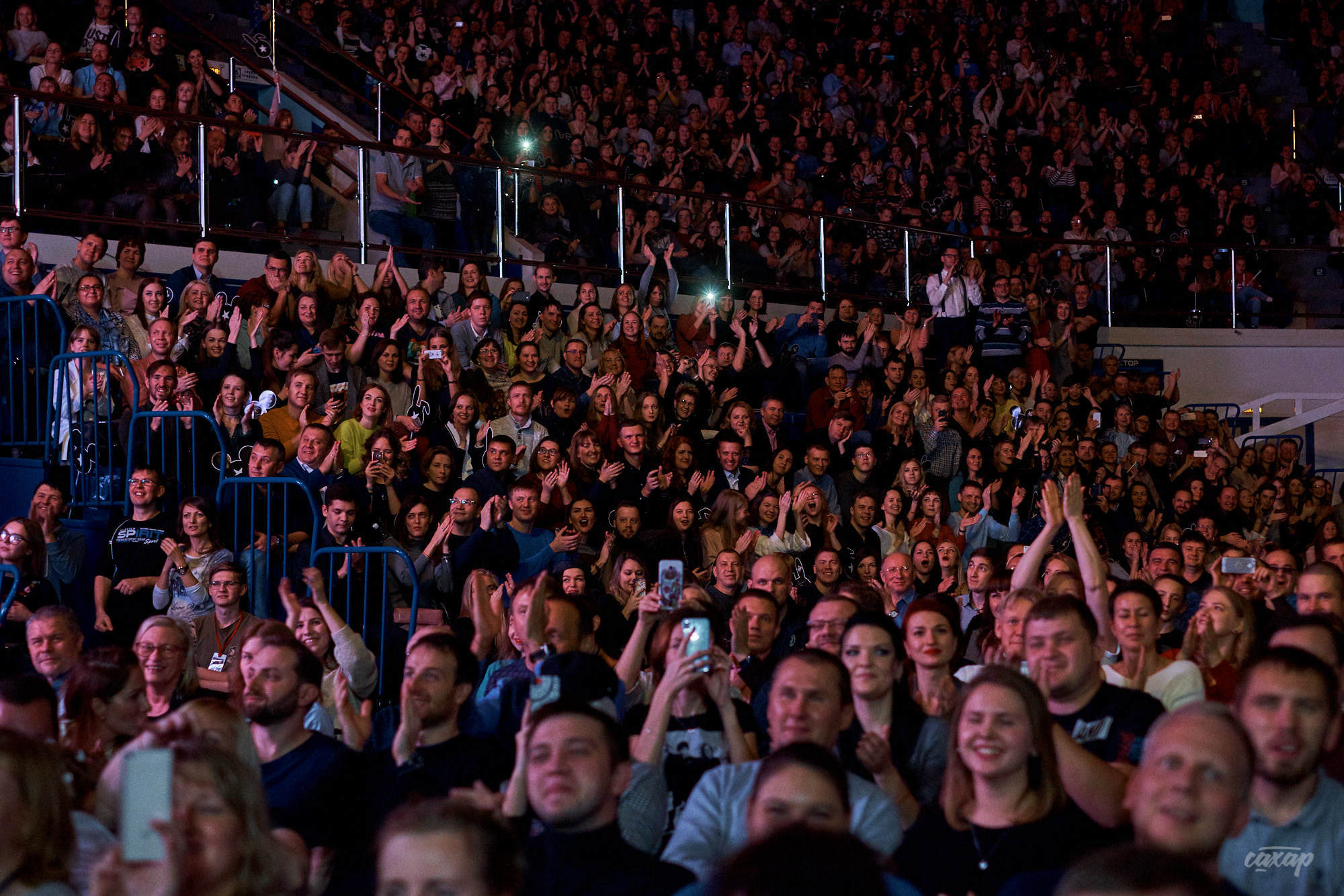 Би-2 с Симфоническим оркестром, фото с концерта. Фотограф в Екатеринбу. Профессиональный фотограф в Екатеринбурге Юра Сахар