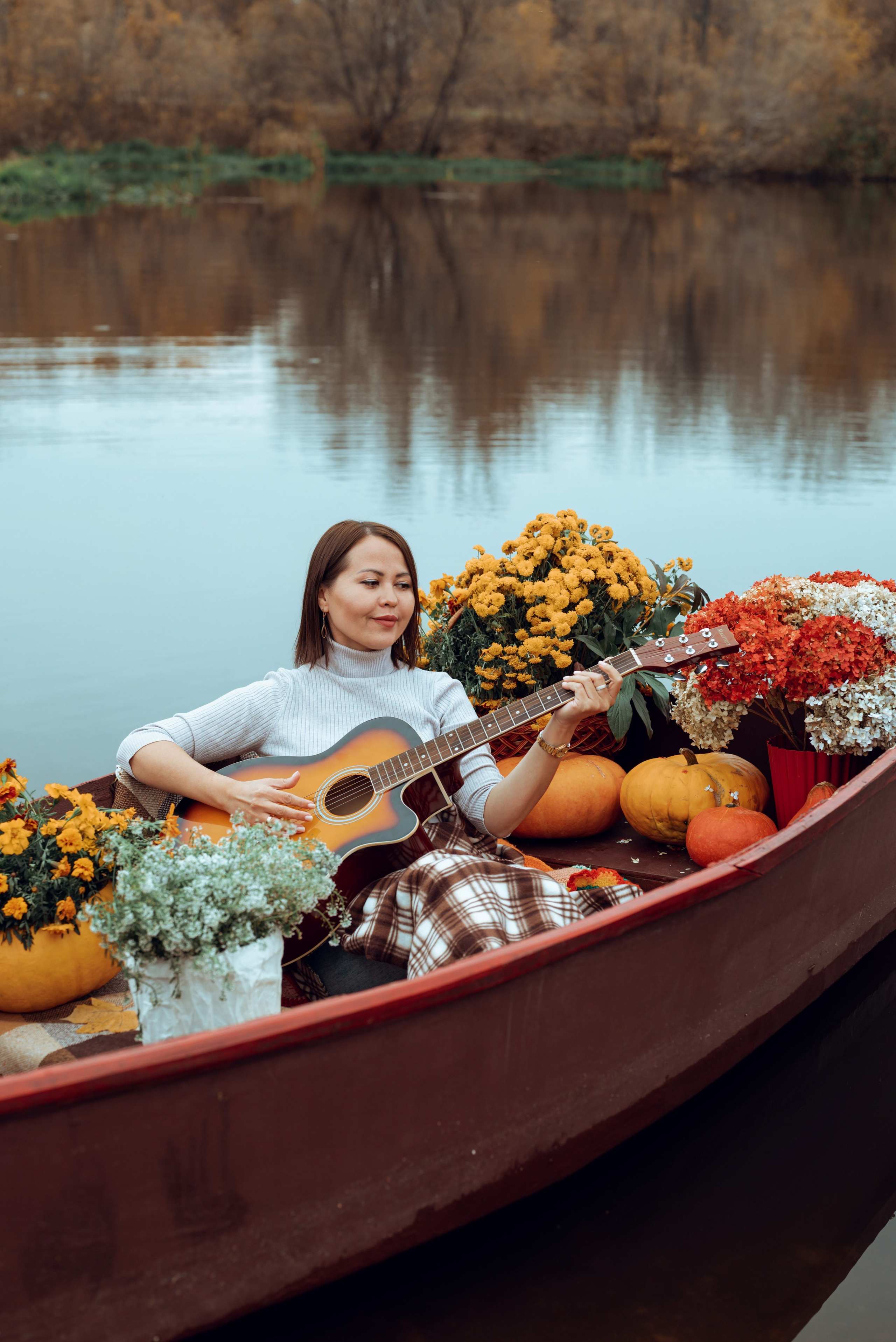 Фотопроект с осенней лодкой. Фотограф в городе Салават