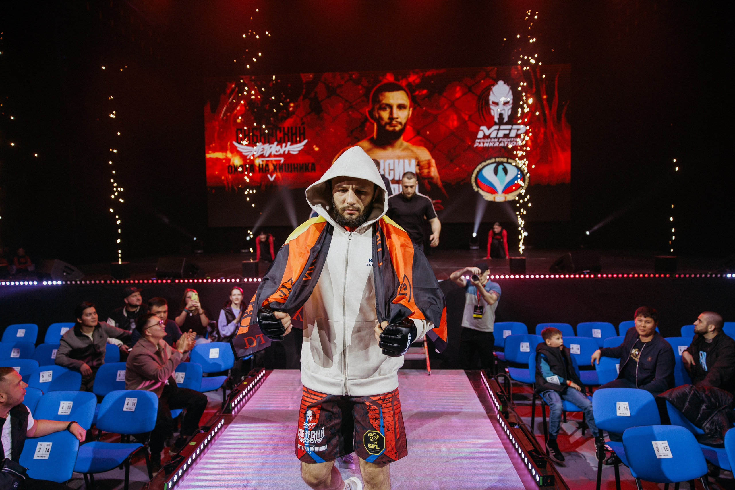 MFP255 ДУГЛАС РИБЕЙРО VS МАКСИМ БУТОРИН. Фотограф Иркутск Антипин Сергей