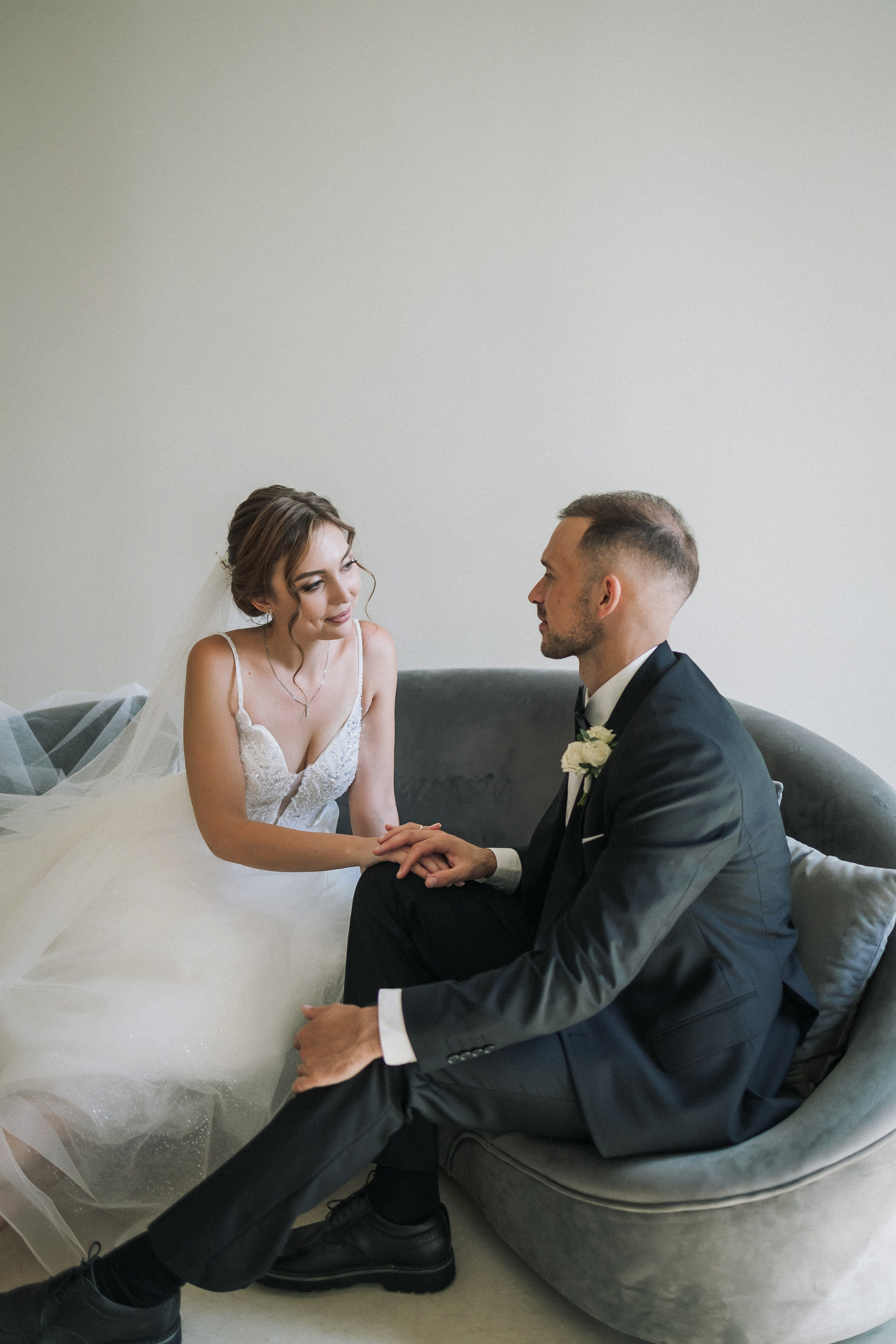 Свадебная прогулка Екатерины и Евгения. Свадебная фотография. Арина Рубах