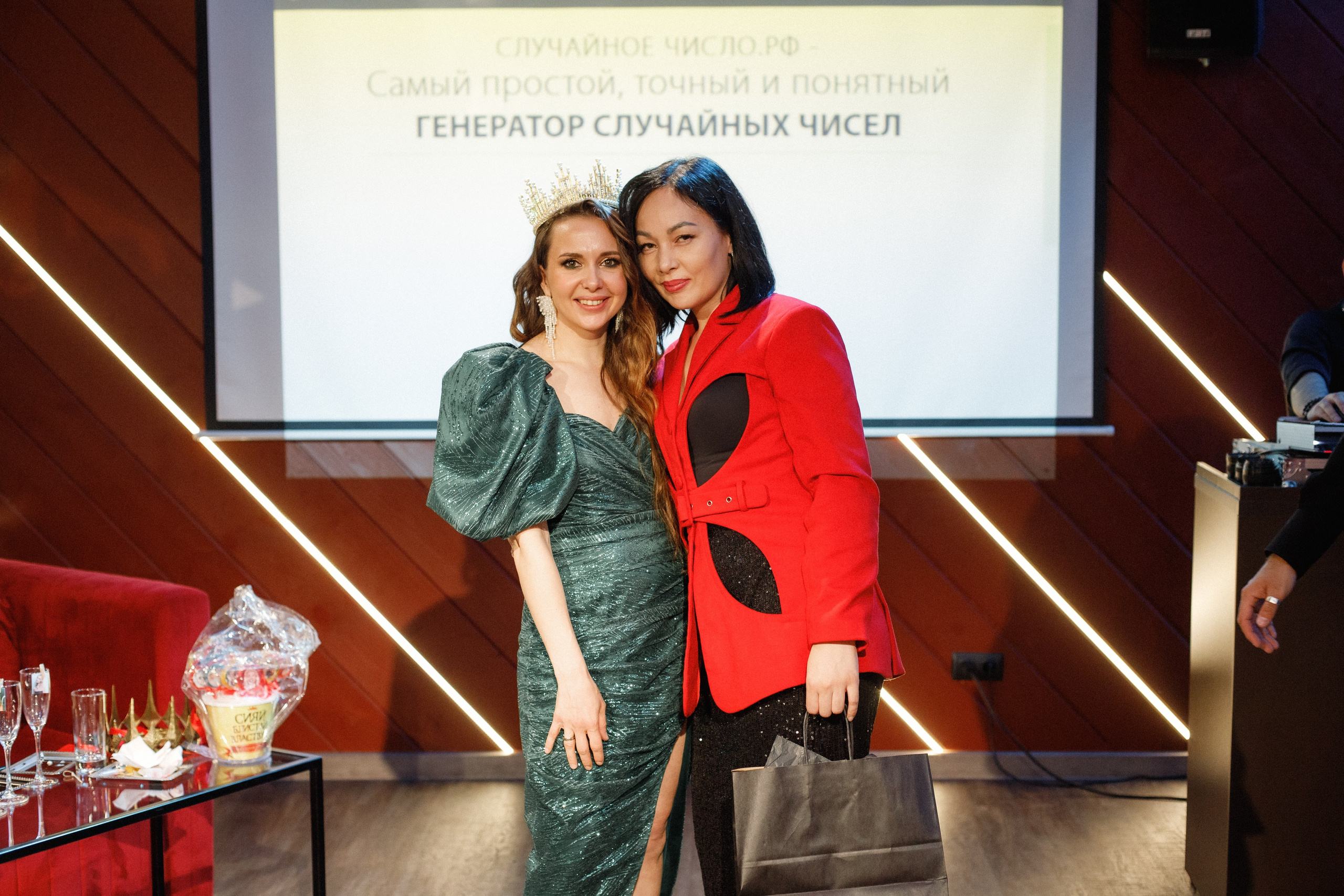 QUEEN KHV [12 ЛЕТ]. СВОИ. ФОТООТЧЕТЫ-СОБЫТИЯ-МЕСТА