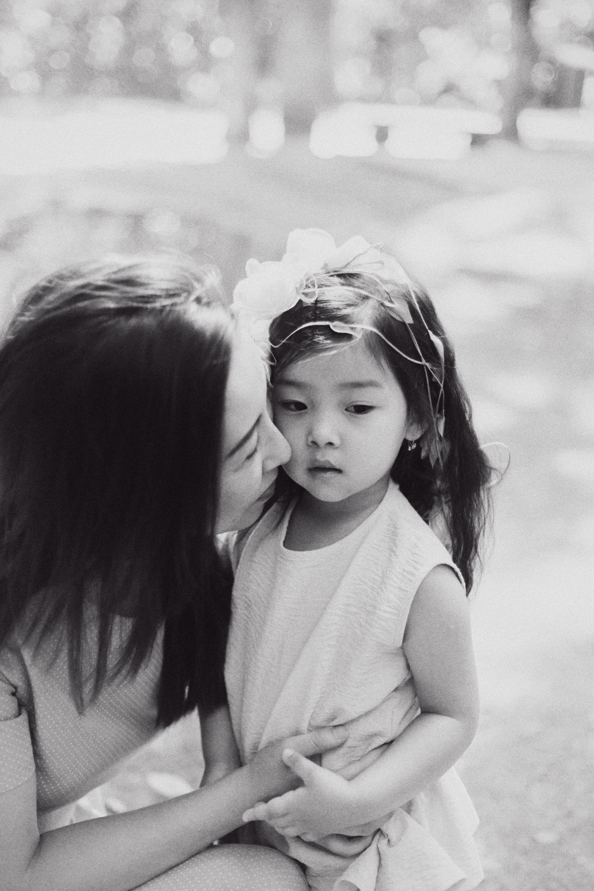 Летняя прогулка мамы и дочери. Фотограф Наталья Гончарова. Снимаю живые портреты в Алматы