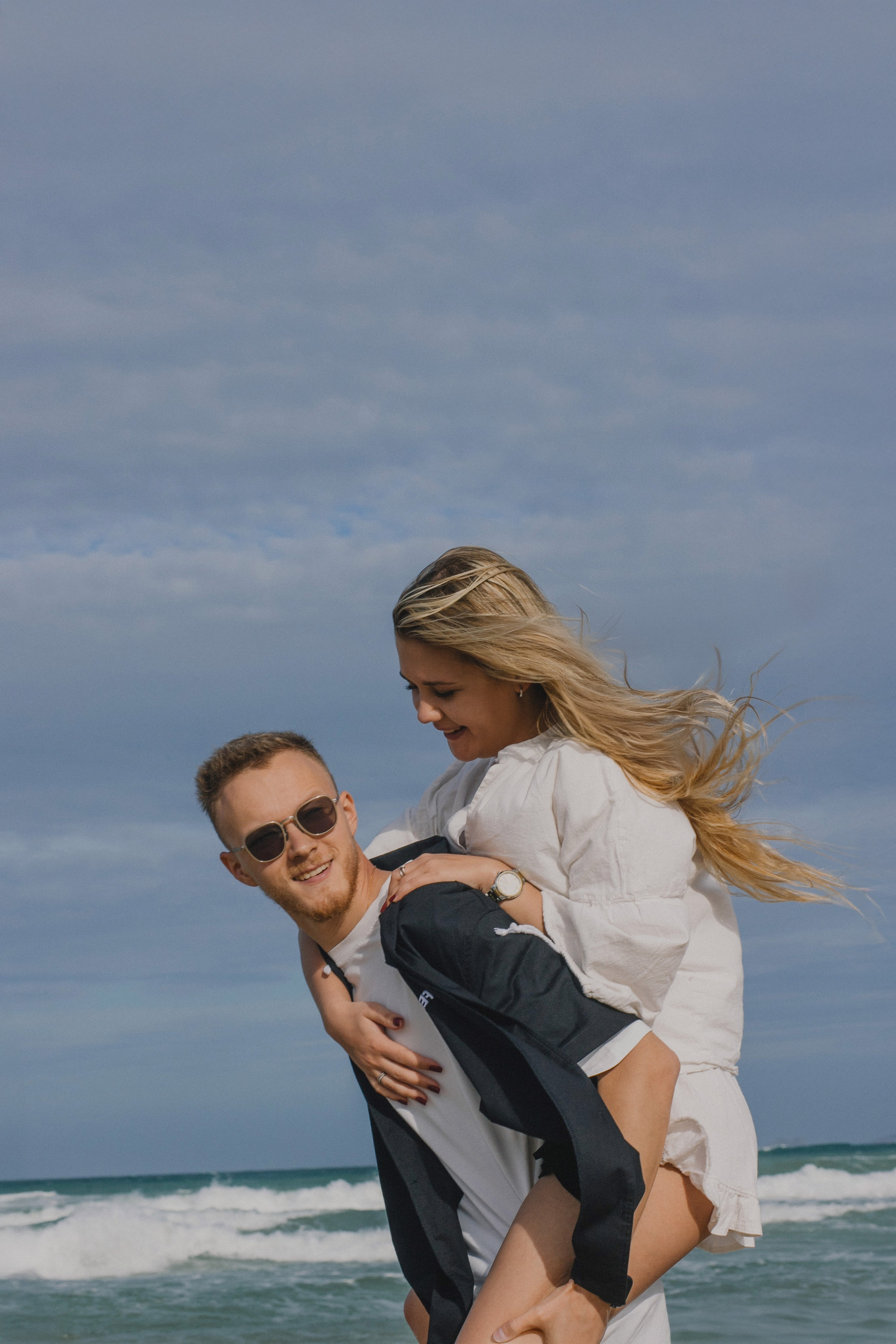 Дима и Дана пляж Бай Дай. Главная