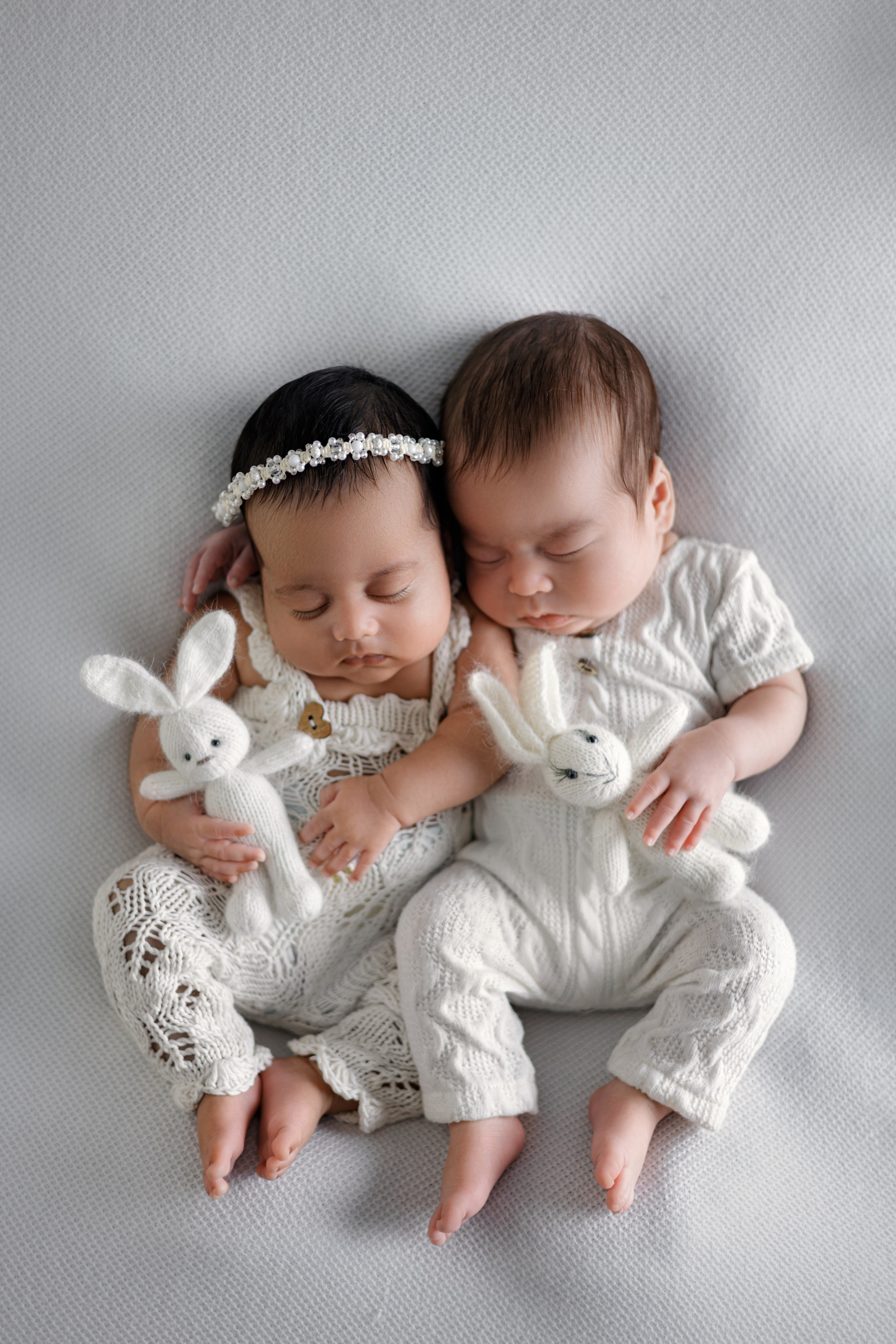 Халид и Лейла. Евгения Горбунова фотограф новорожденных в Новом Уренгое