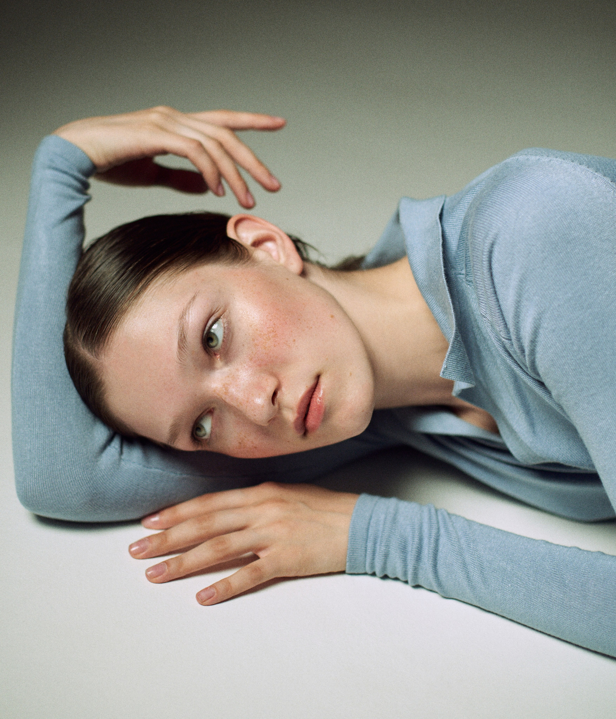 Крупный портрет на циклораме 