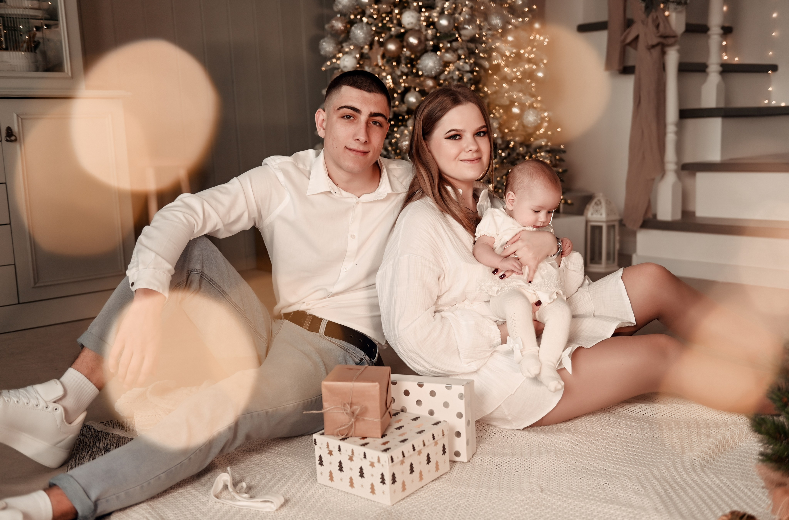 Новогодняя семейная. Свадебный, семейный, детский, контент фотограф в Омске Максим Ильин