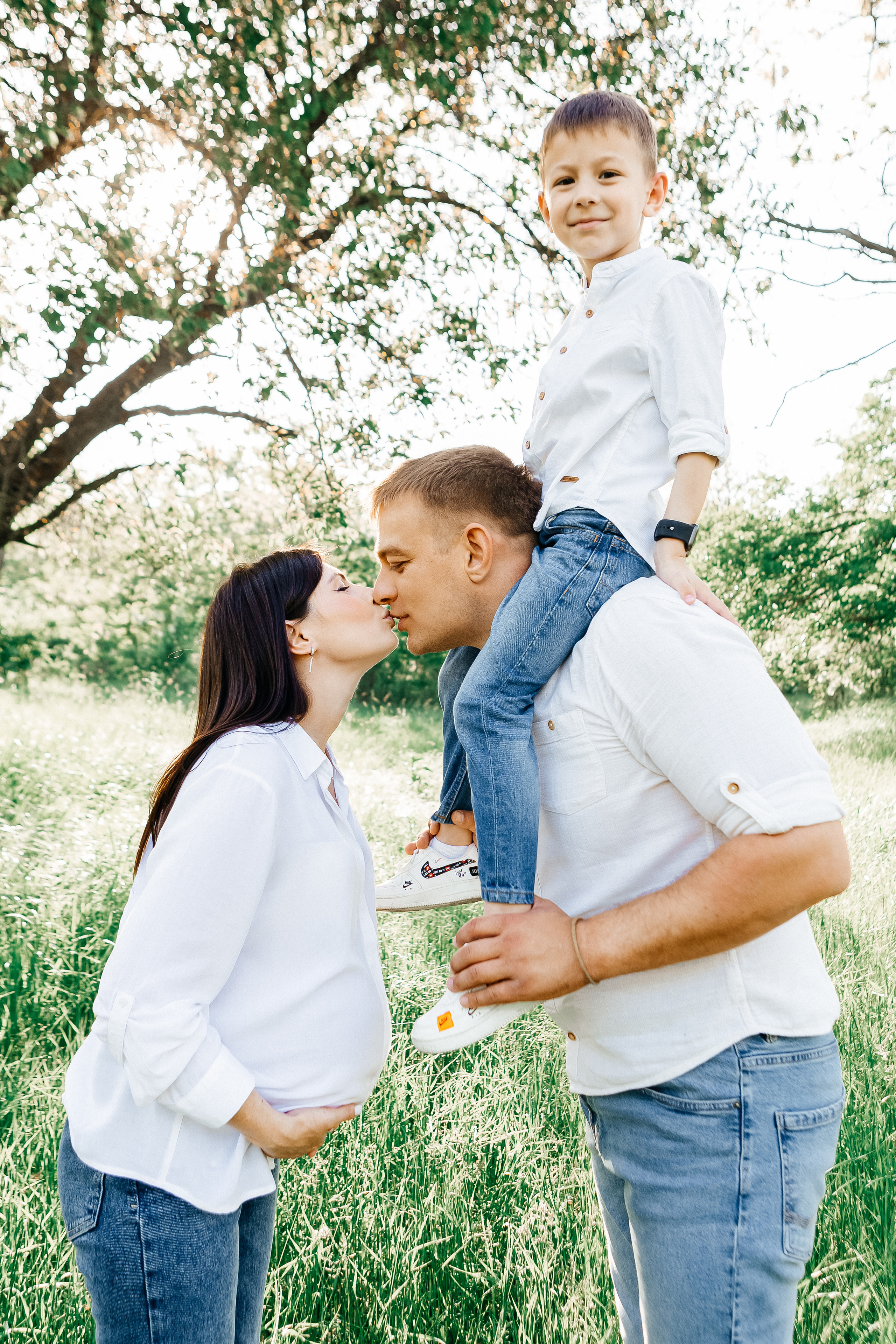Татьяна и Владимир с сыном. Свадебный и семейный фотограф в Ростове-на-Дону