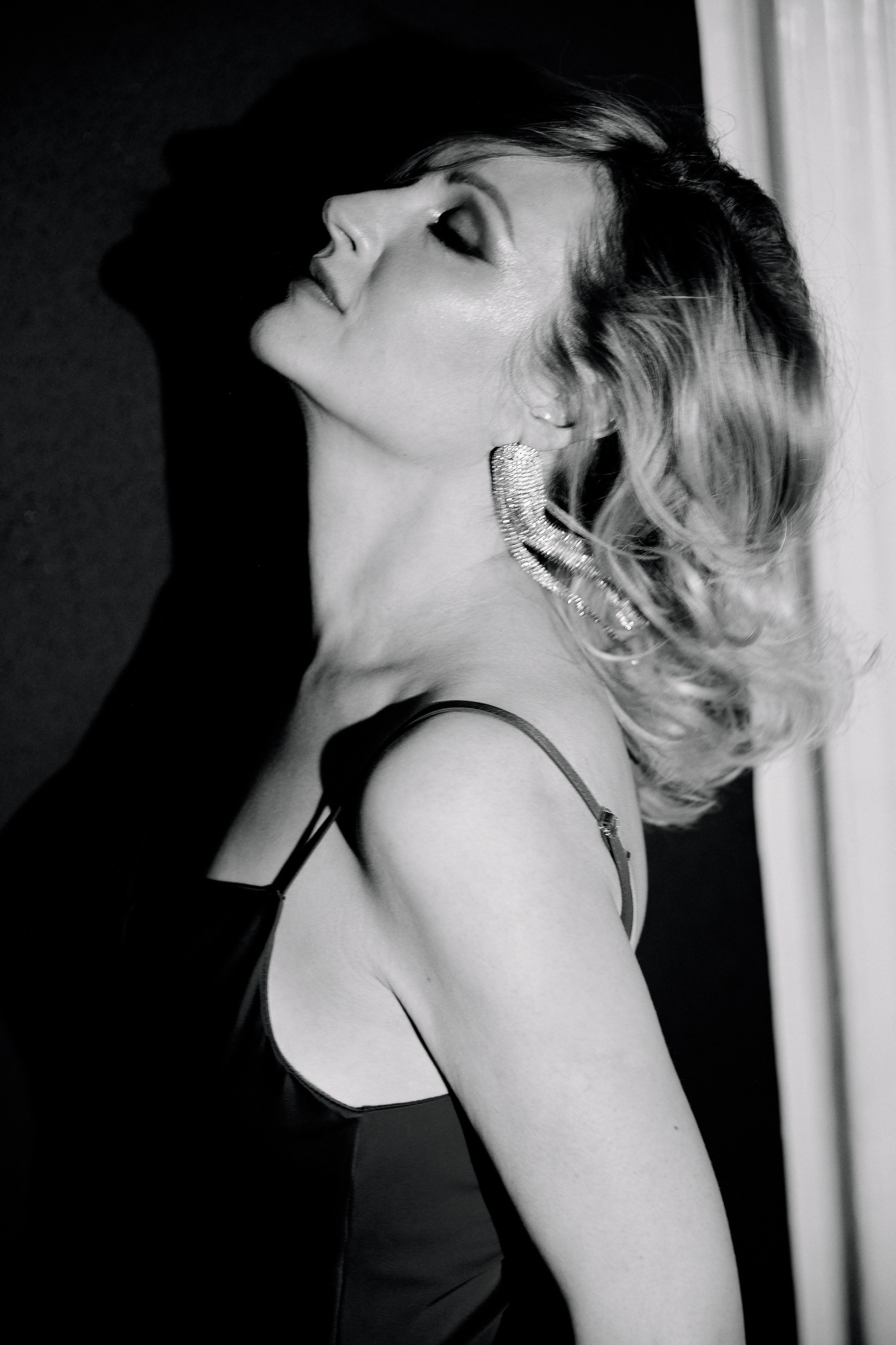 ELENA. Yulia Otroschenko