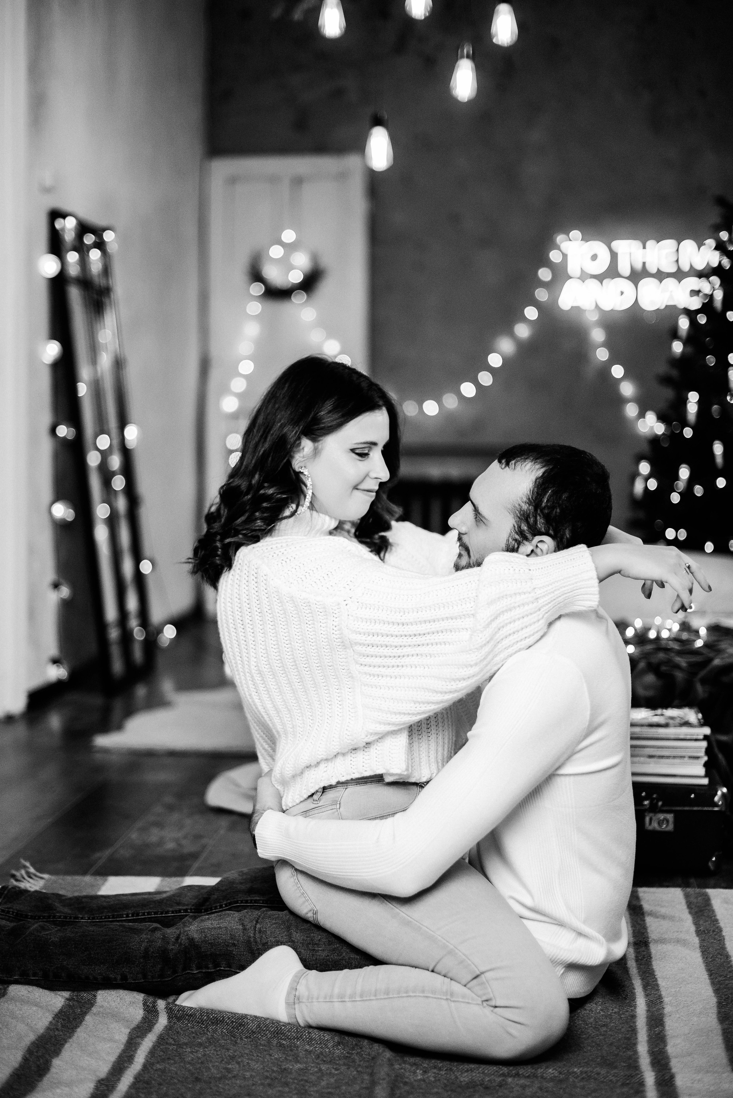 Олеся и Серёжа в уютной новогодней стилистике. Свадебный и портретный фотограф в Липецке Юлия Свит