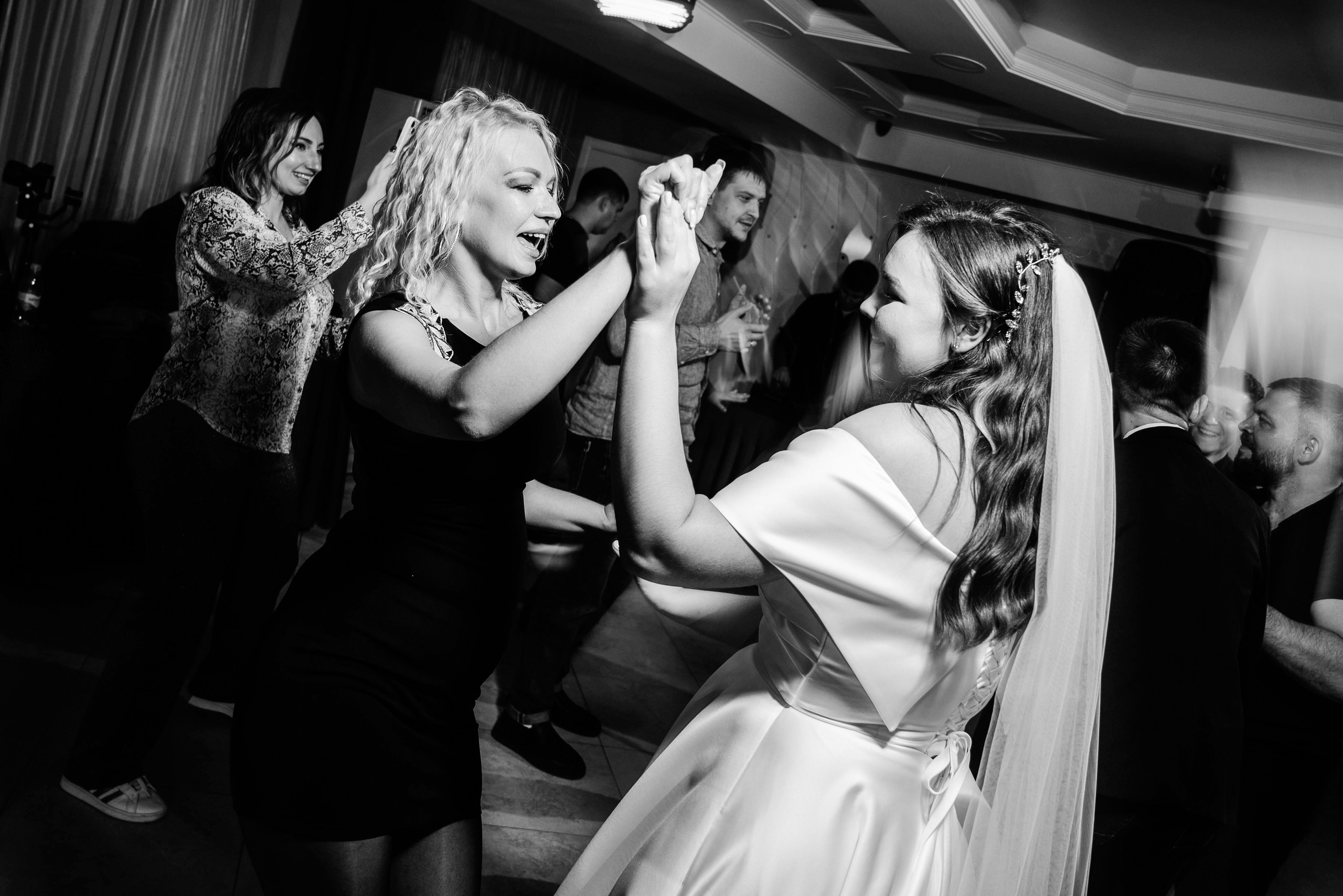 Настя и Лёша (полный день в Лагуне). Свадебный и портретный фотограф в Липецке Юлия Свит