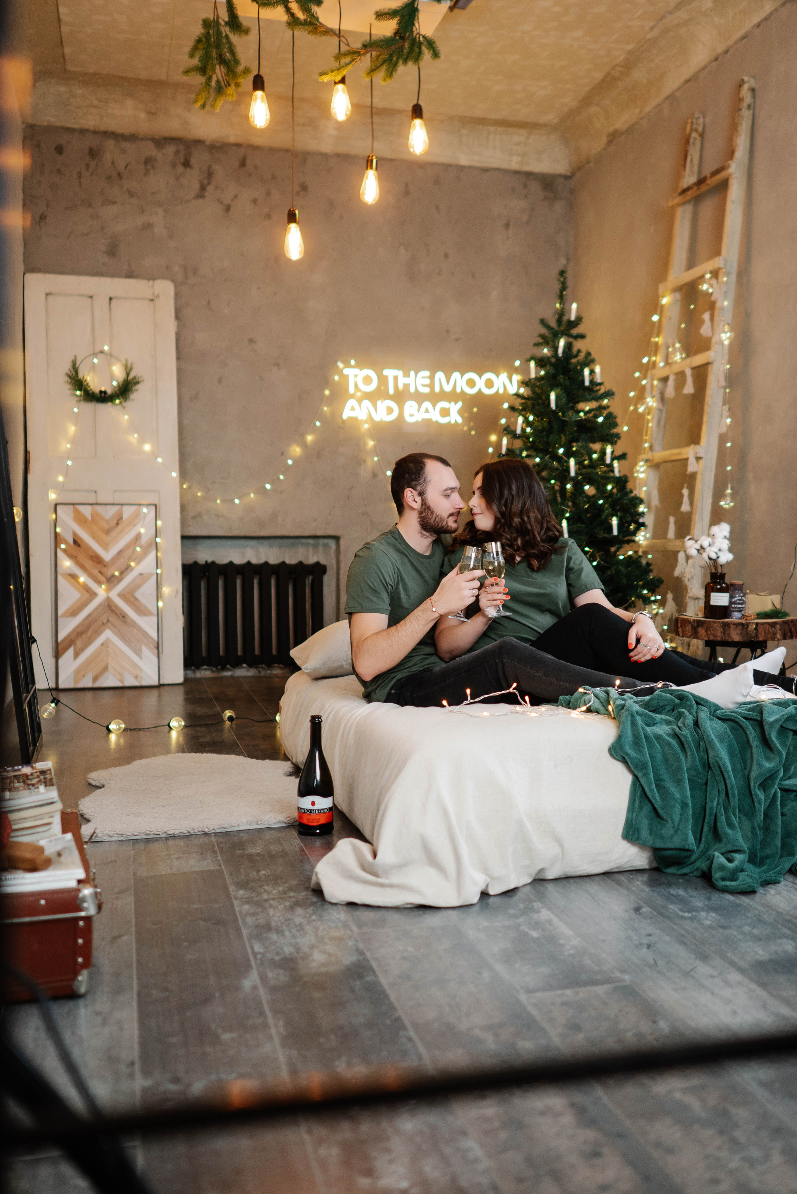 Олеся и Серёжа в уютной новогодней стилистике. Свадебный и портретный фотограф в Липецке Юлия Свит