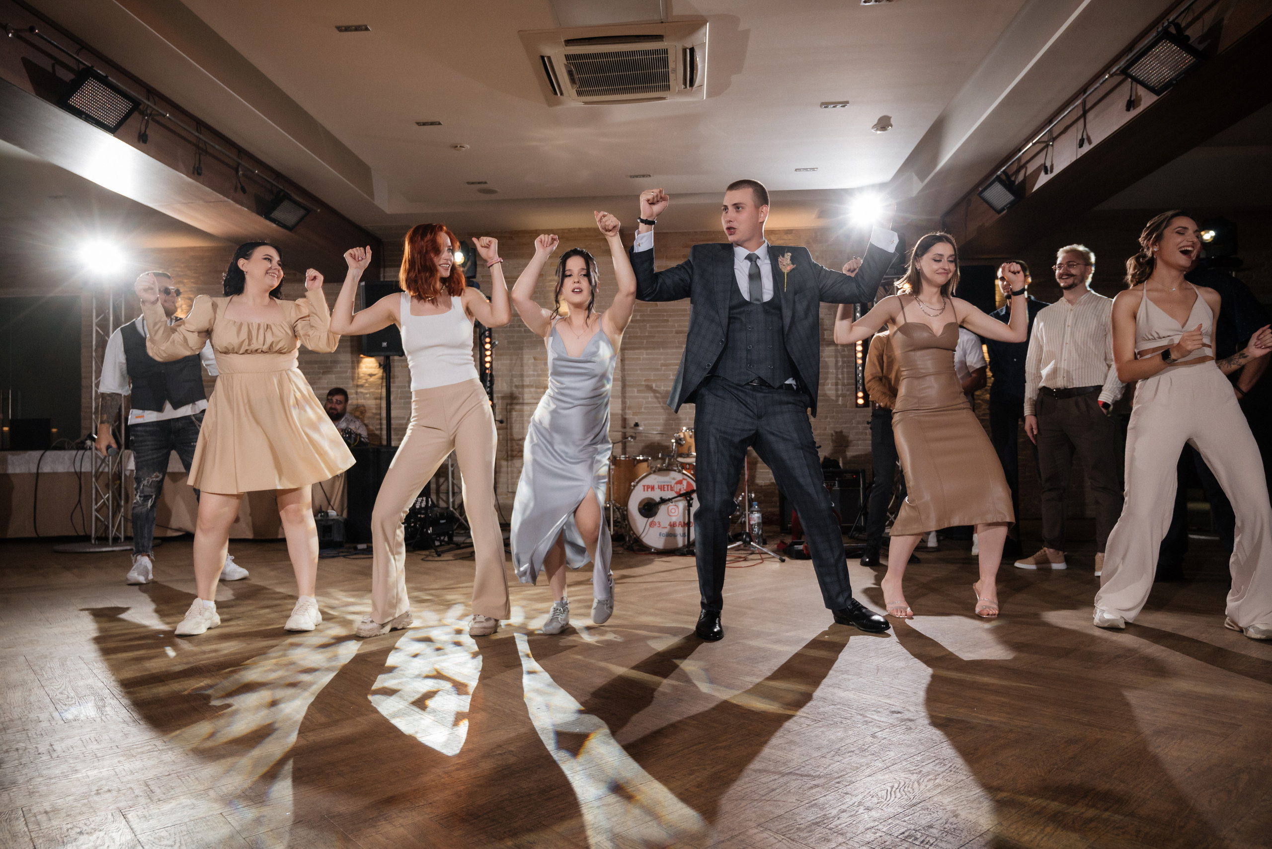 Полина и Данил (полный день в Кузнечной). Свадебный и портретный фотограф в Липецке Юлия Свит