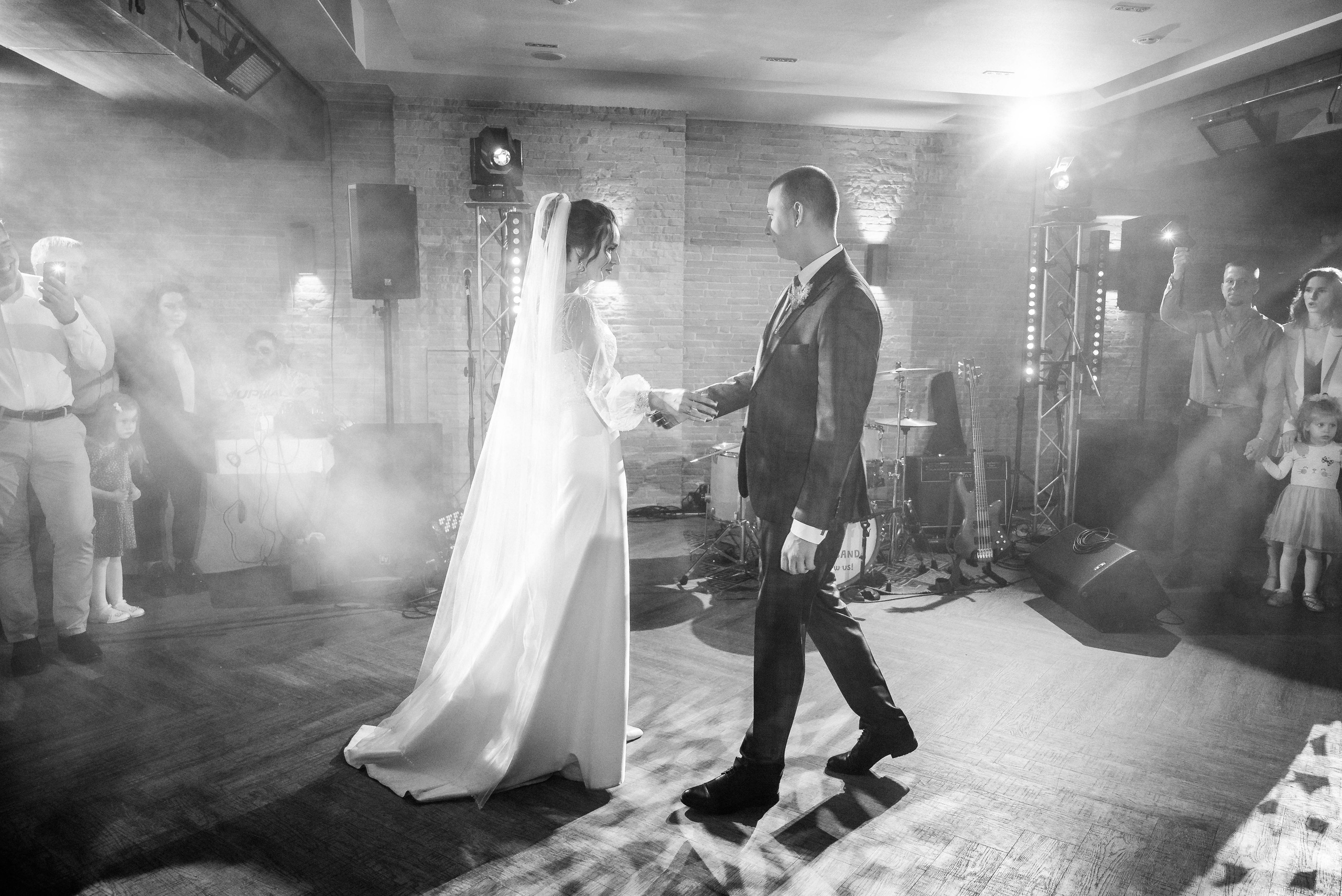 Полина и Данил (полный день в Кузнечной). Свадебный и портретный фотограф в Липецке Юлия Свит