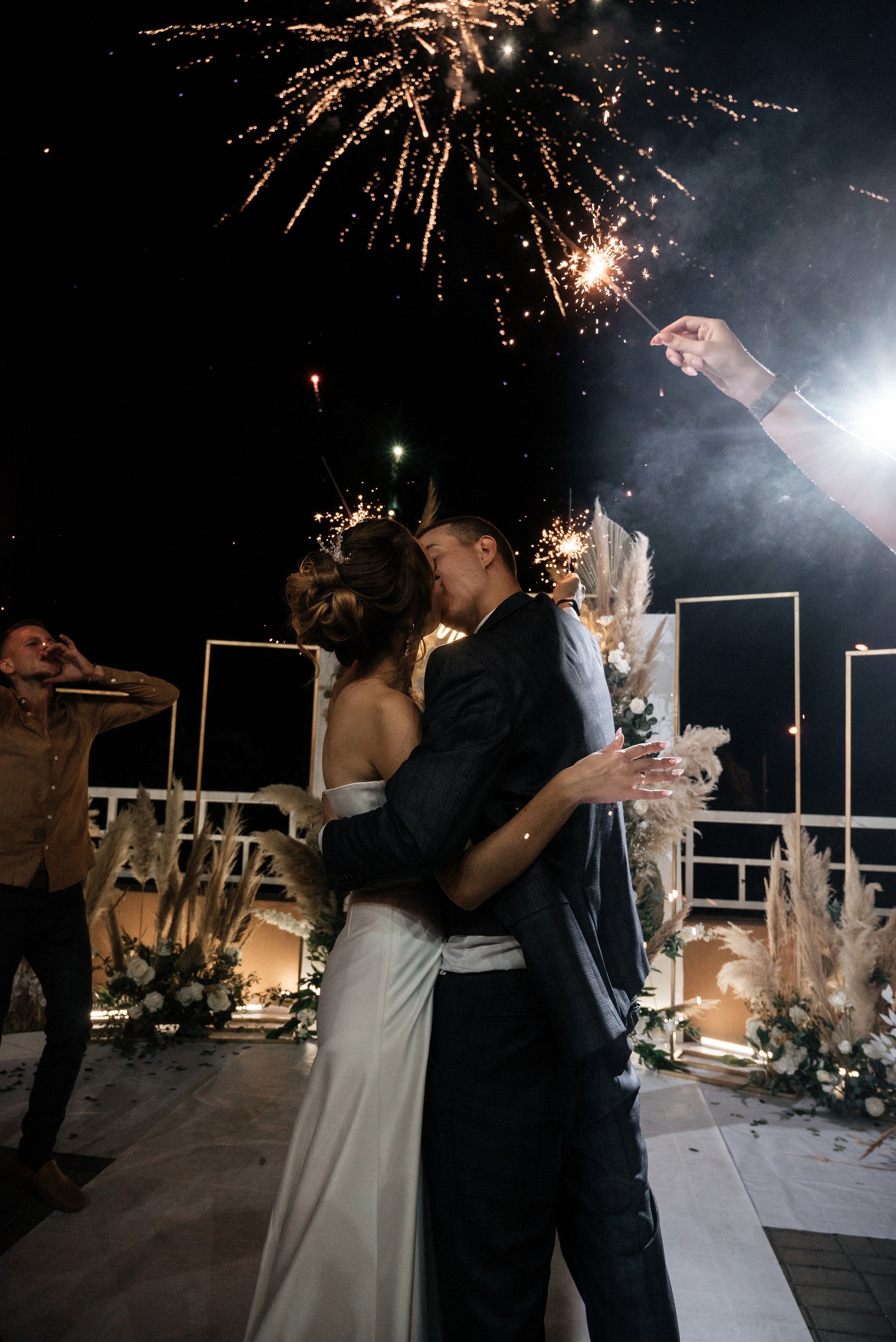 Полина и Данил (полный день в Кузнечной). Свадебный и портретный фотограф в Липецке Юлия Свит