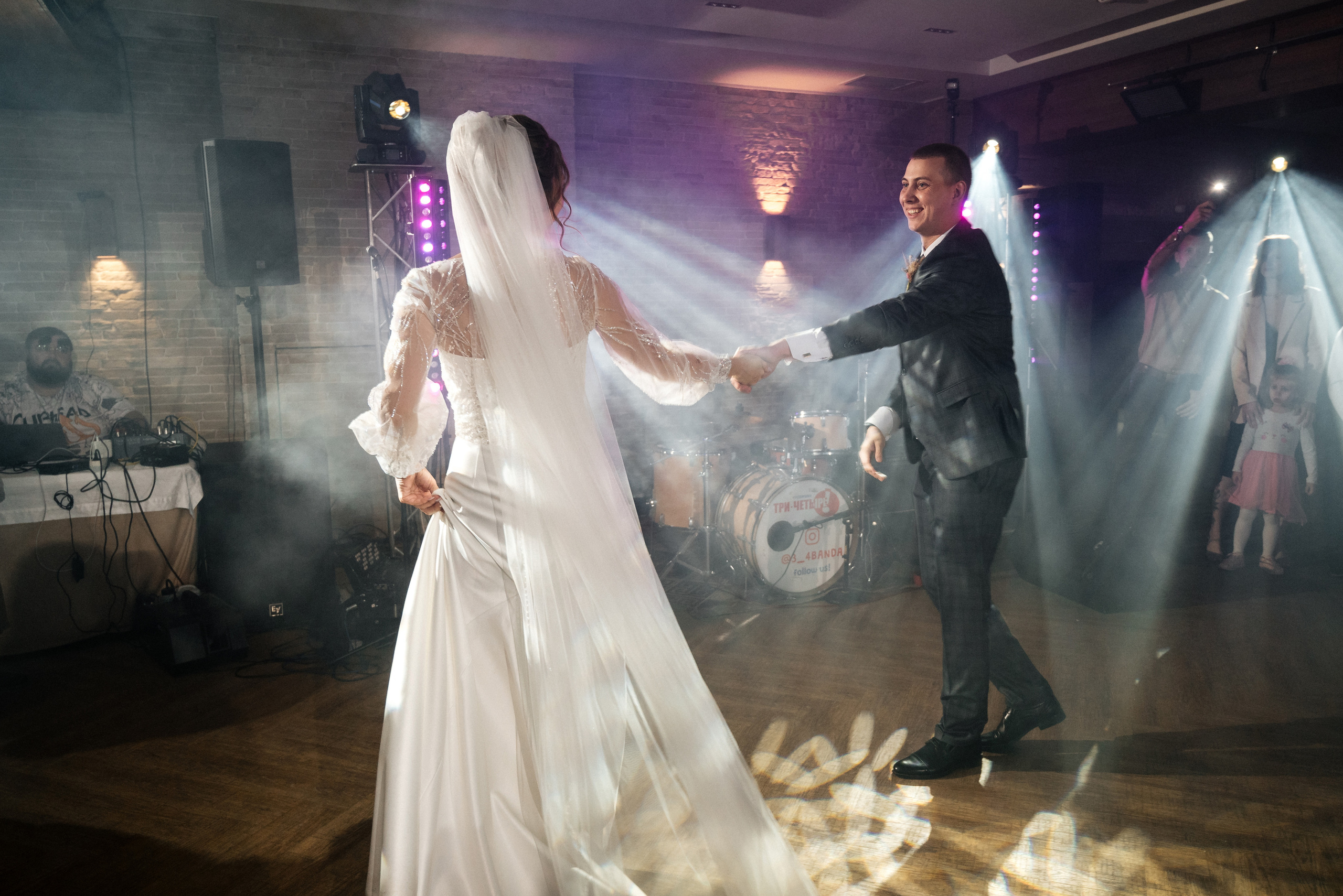 Полина и Данил (полный день в Кузнечной). Свадебный и портретный фотограф в Липецке Юлия Свит