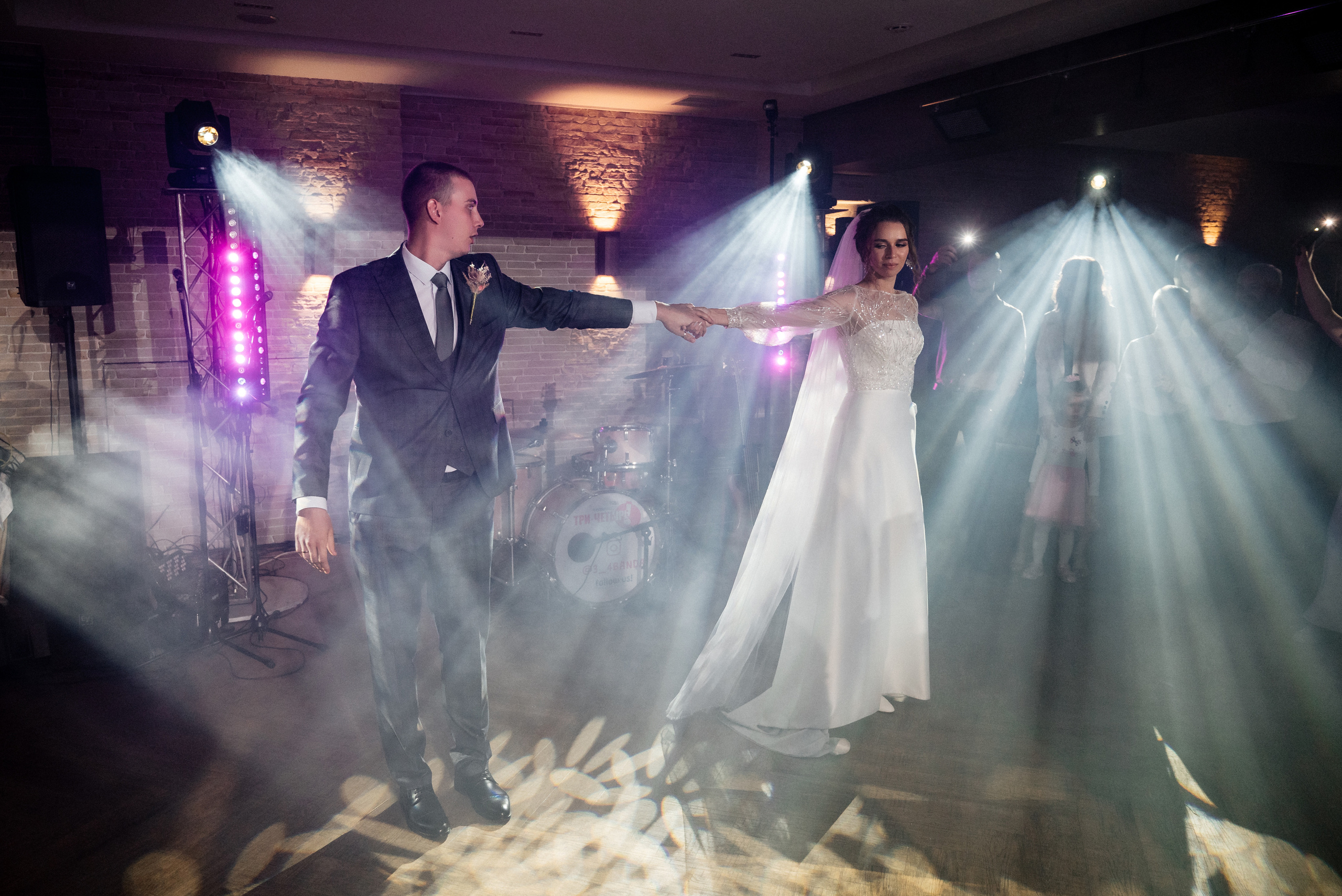 Полина и Данил (полный день в Кузнечной). Свадебный и портретный фотограф в Липецке Юлия Свит