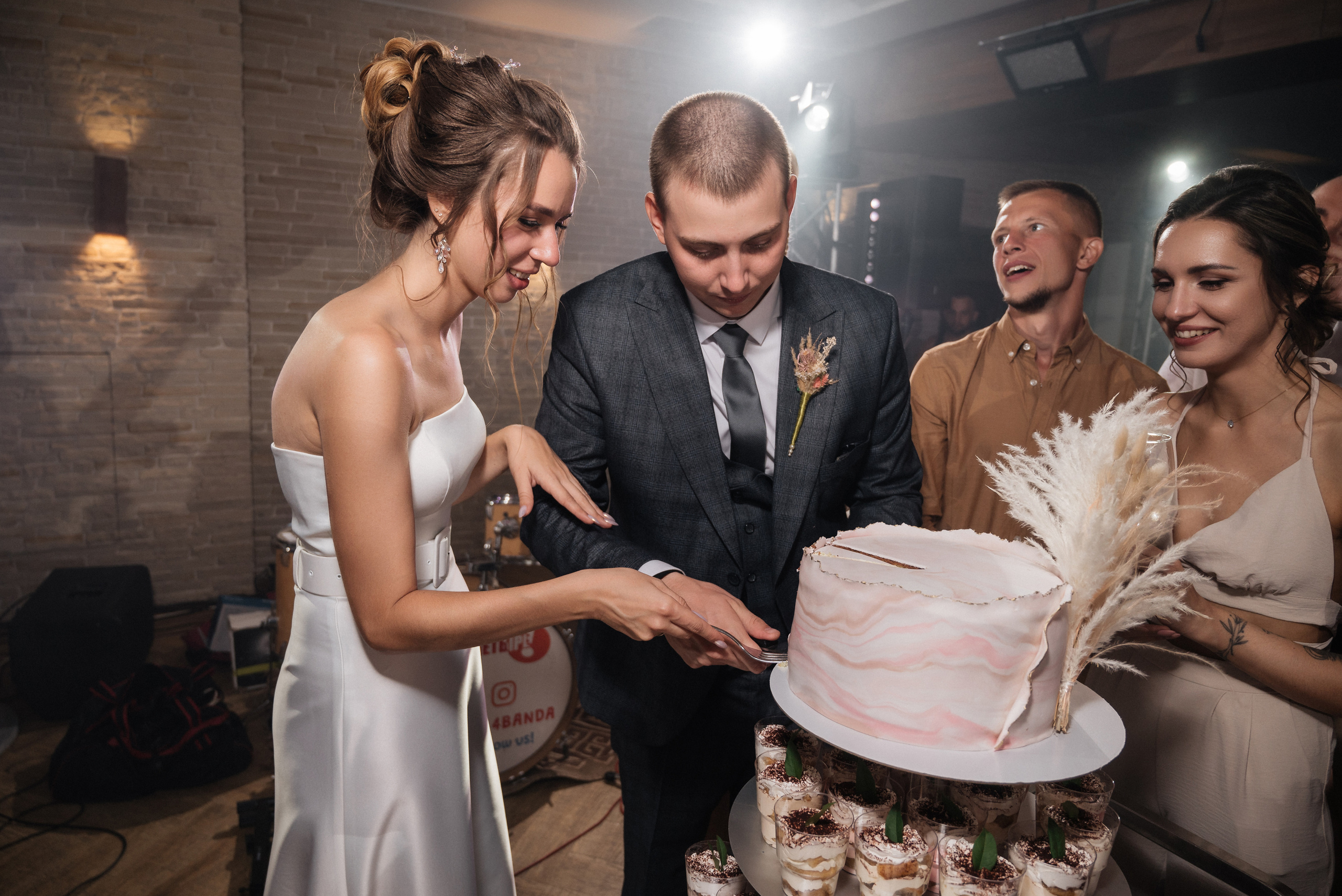 Полина и Данил (полный день в Кузнечной). Свадебный и портретный фотограф в Липецке Юлия Свит