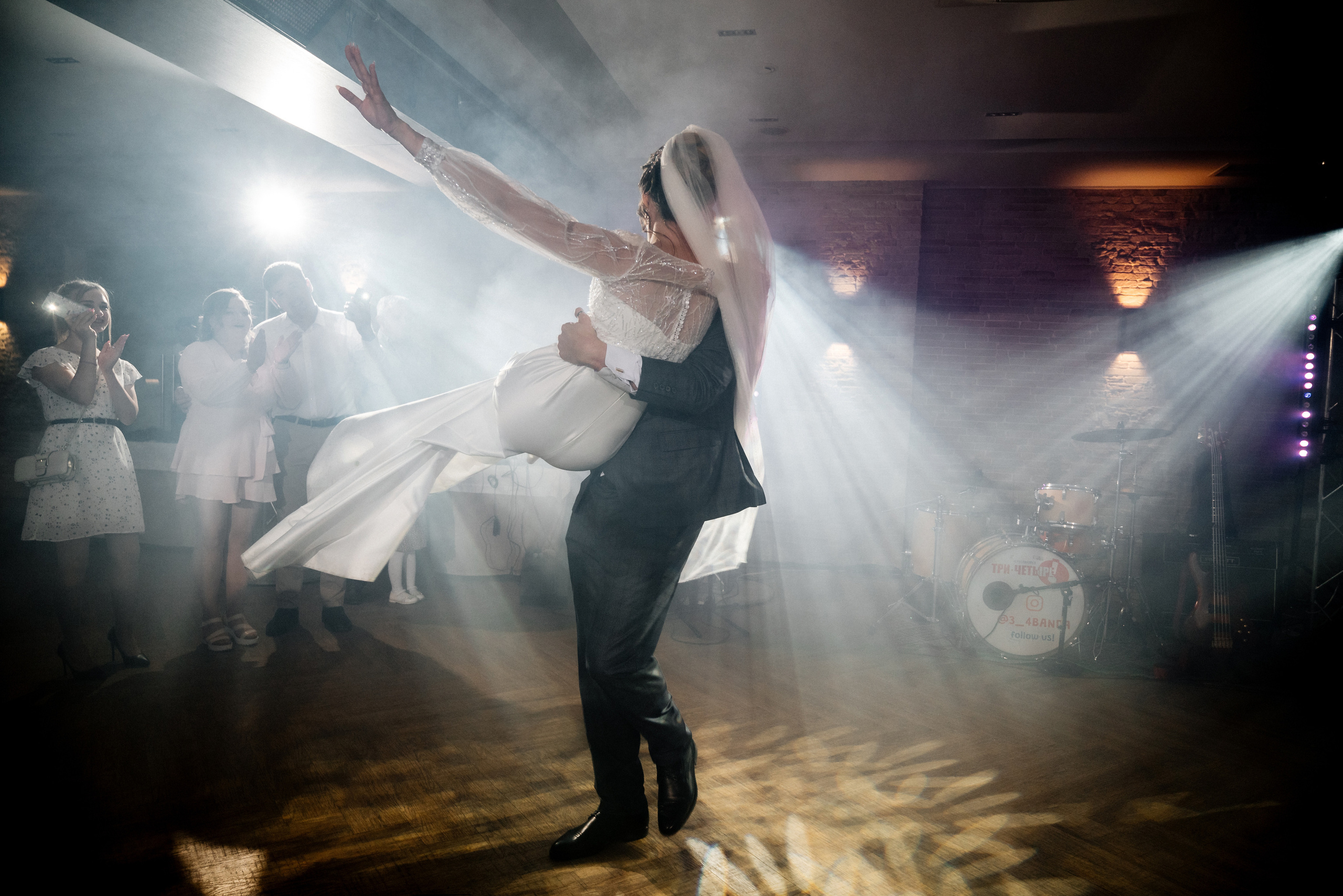 Полина и Данил (полный день в Кузнечной). Свадебный и портретный фотограф в Липецке Юлия Свит