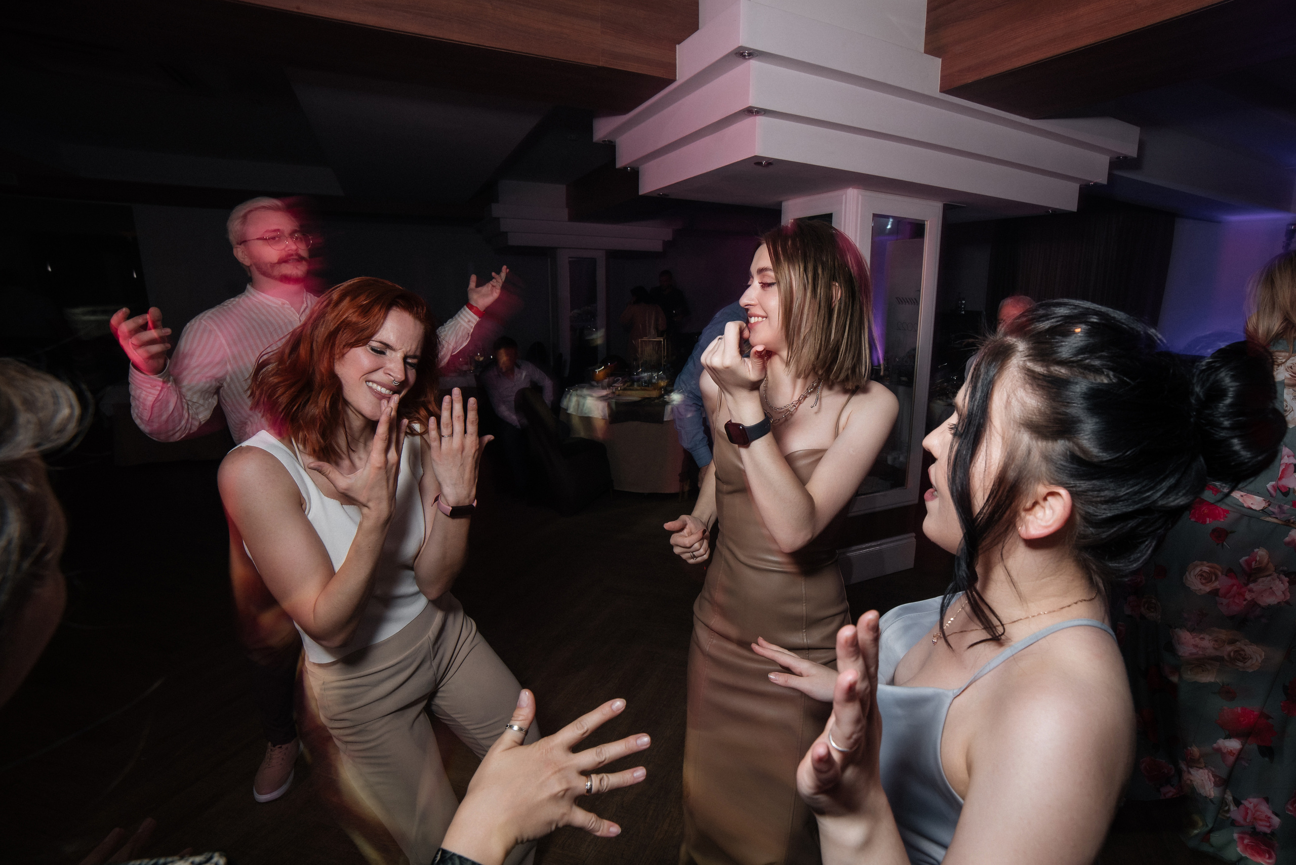 Полина и Данил (полный день в Кузнечной). Свадебный и портретный фотограф в Липецке Юлия Свит