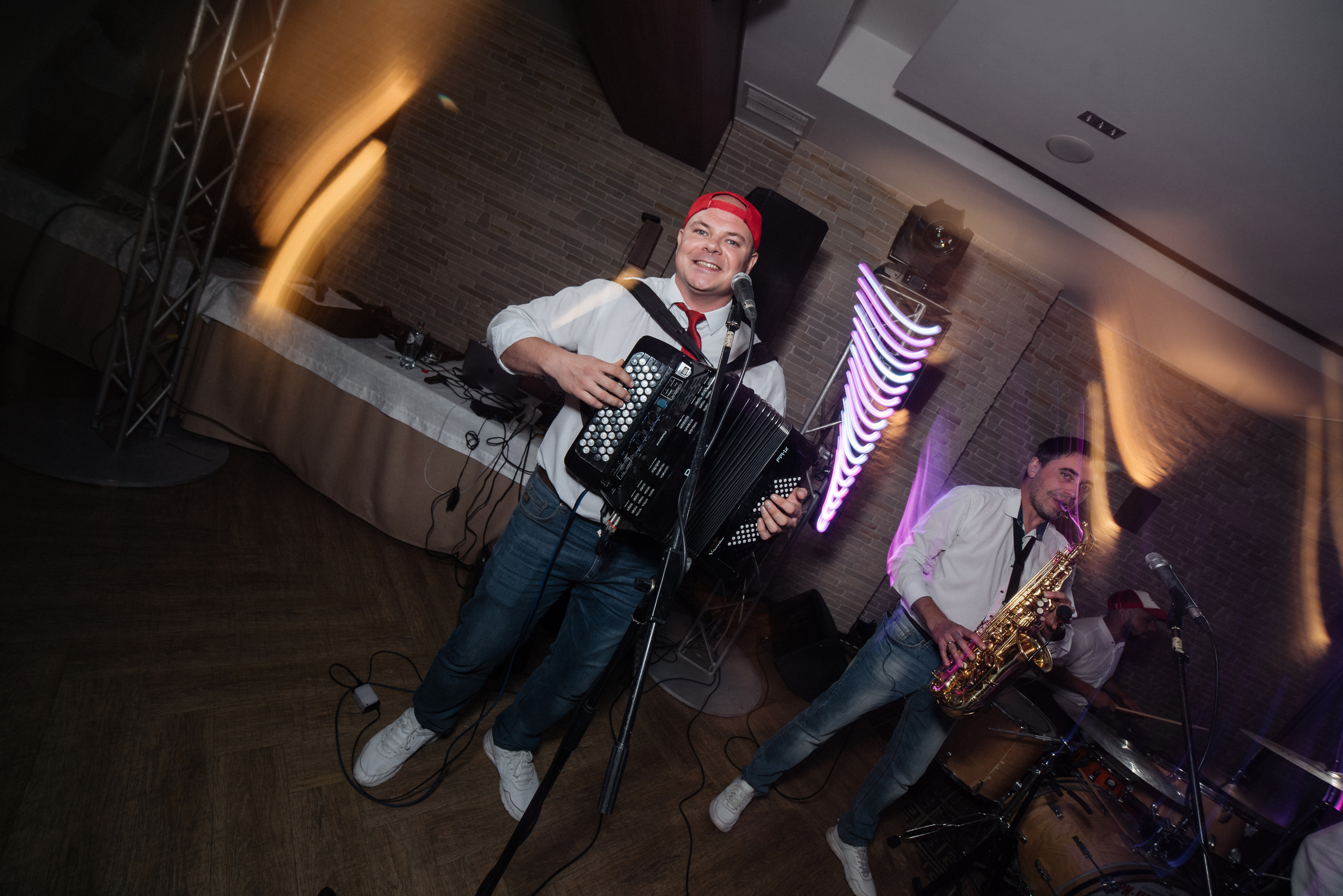 Полина и Данил (полный день в Кузнечной). Свадебный и портретный фотограф в Липецке Юлия Свит