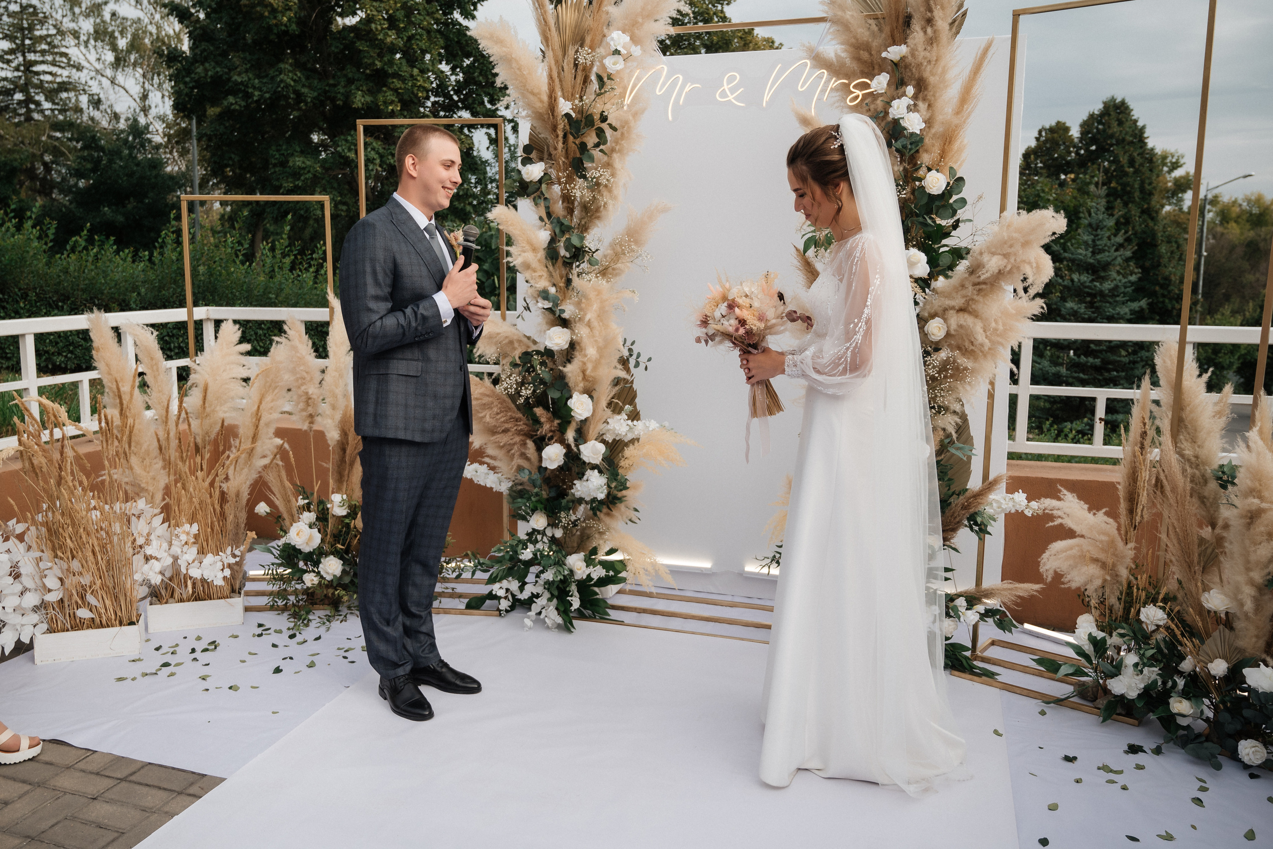 Полина и Данил (полный день в Кузнечной). Свадебный и портретный фотограф в Липецке Юлия Свит