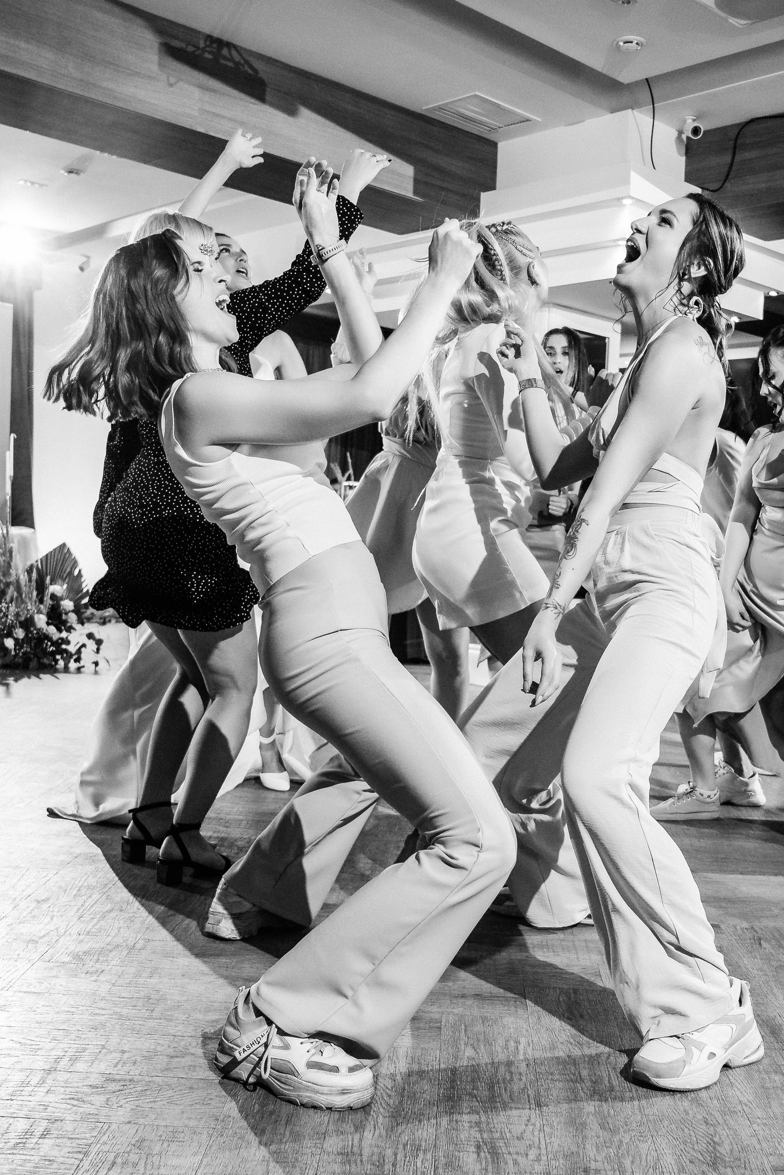 Полина и Данил (полный день в Кузнечной). Свадебный и портретный фотограф в Липецке Юлия Свит