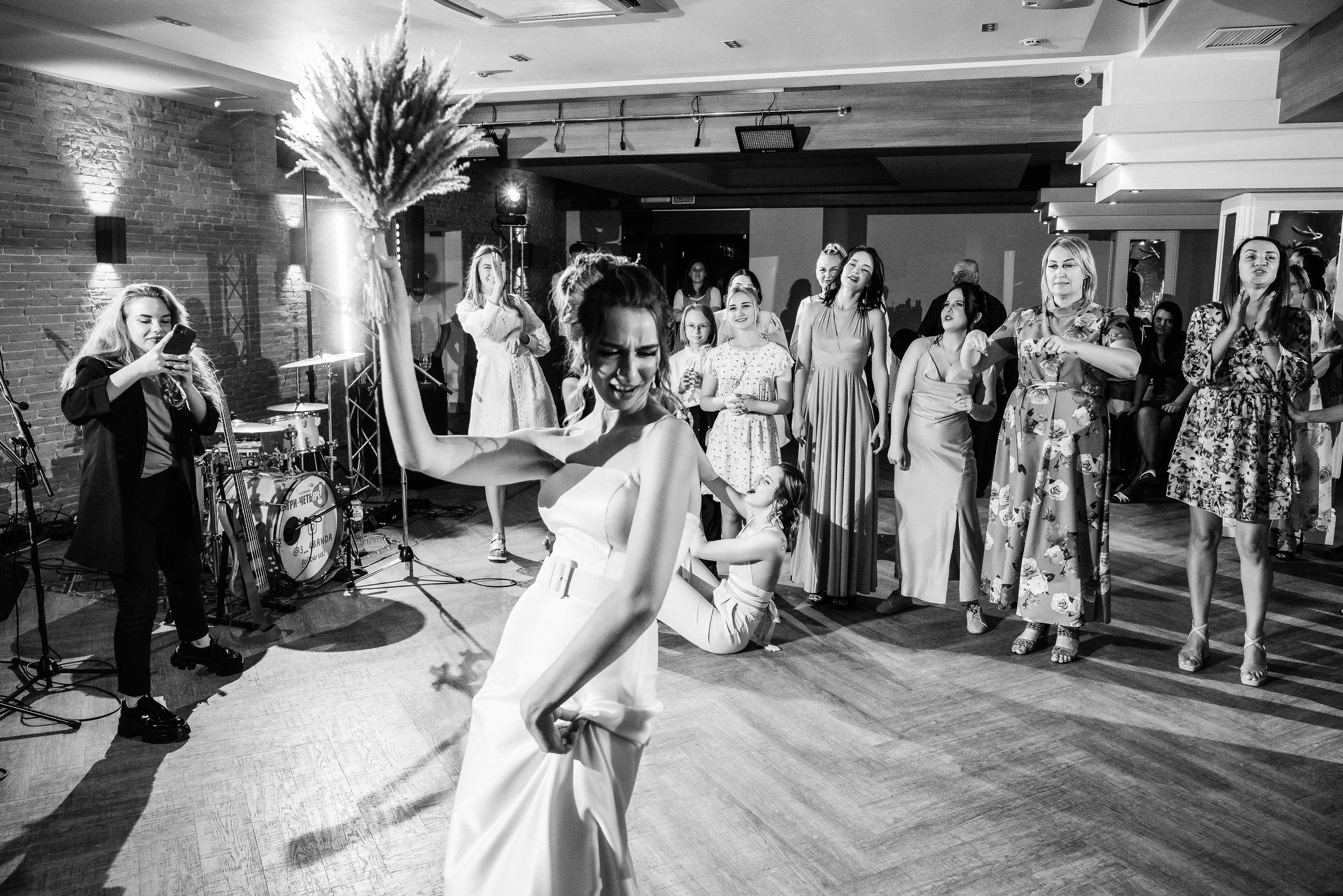 Полина и Данил (полный день в Кузнечной). Свадебный и портретный фотограф в Липецке Юлия Свит