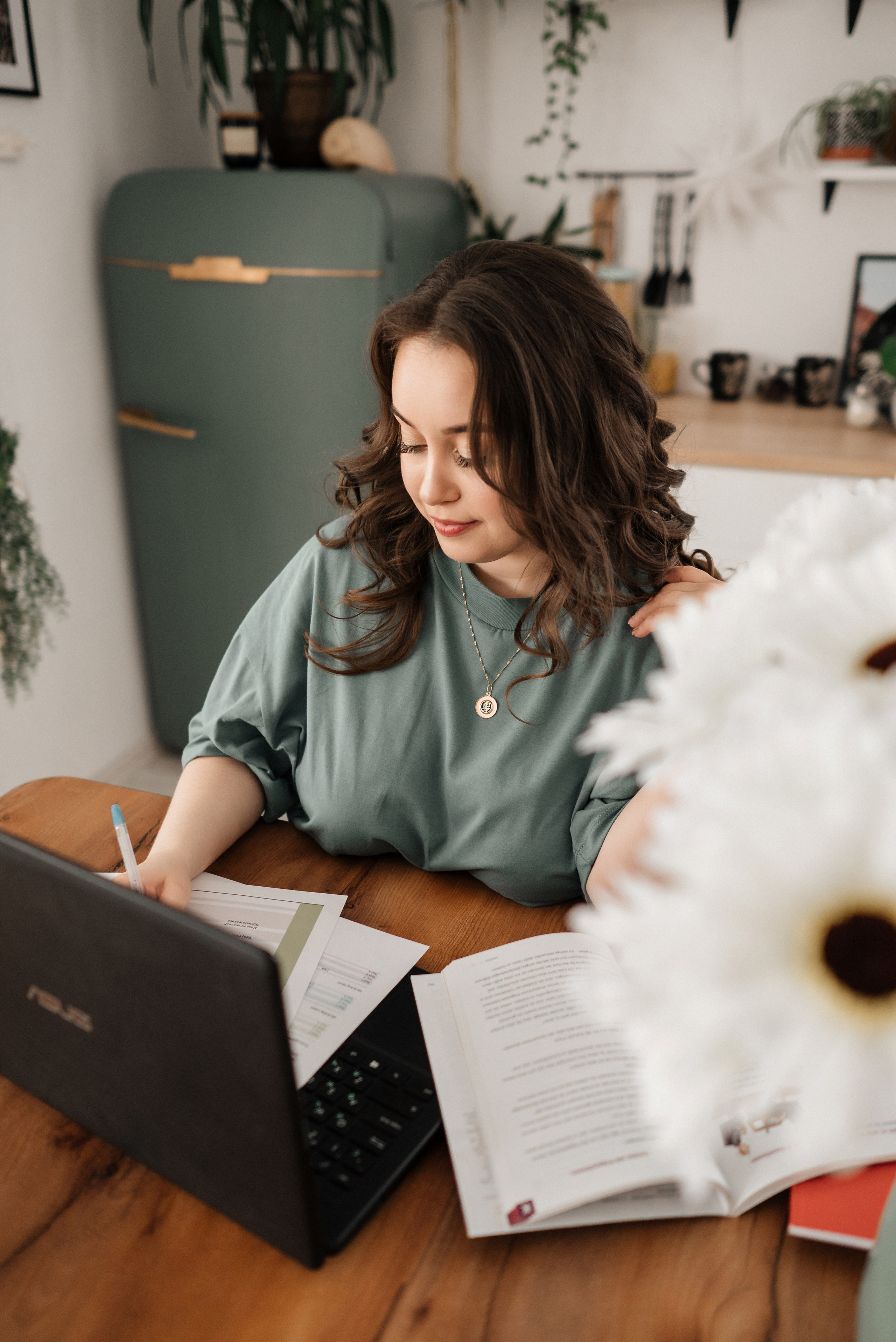 Контент для онлайн преподавателя Лизы. Свадебный и портретный фотограф в Липецке Юлия Свит