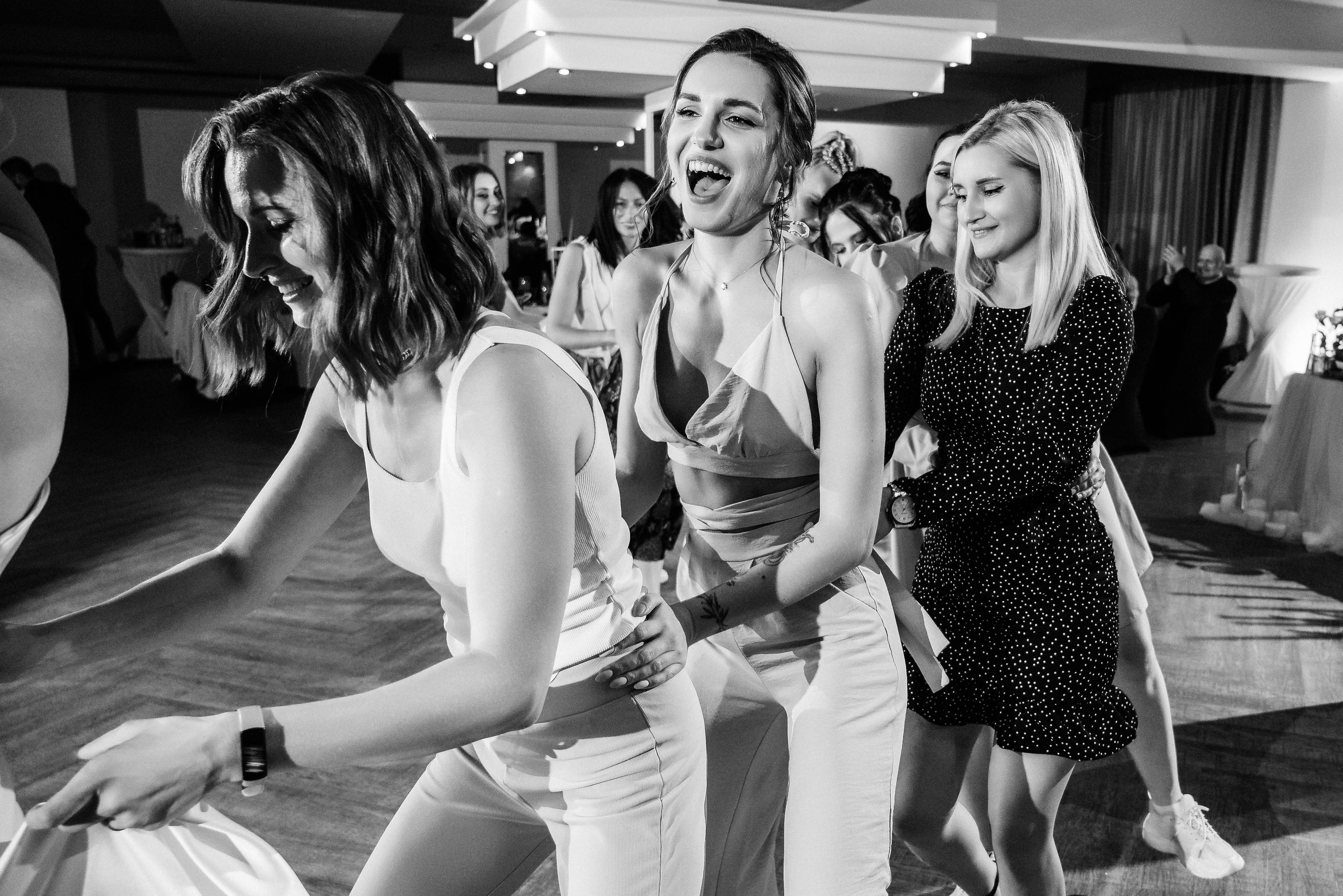 Полина и Данил (полный день в Кузнечной). Свадебный и портретный фотограф в Липецке Юлия Свит