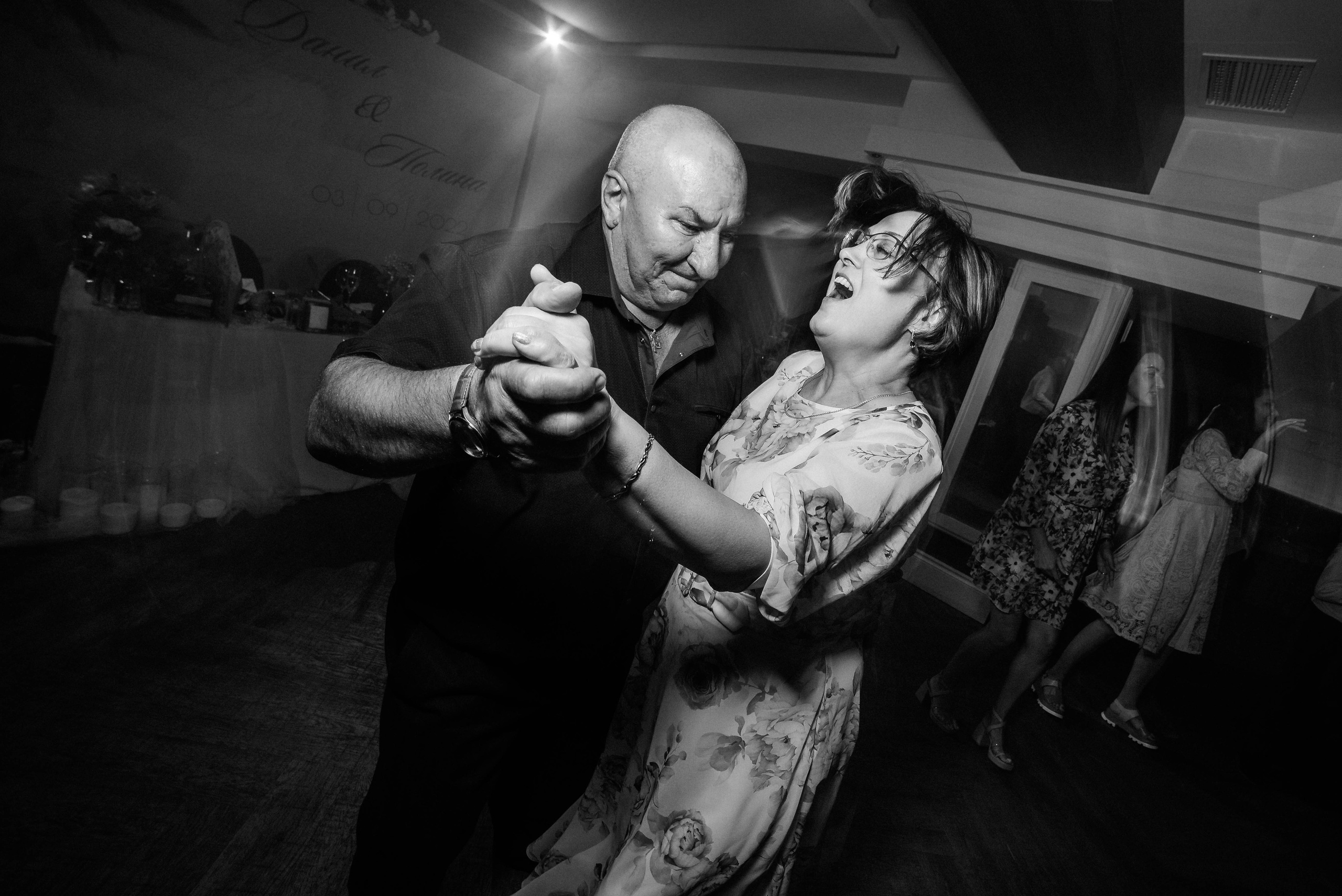 Полина и Данил (полный день в Кузнечной). Свадебный и портретный фотограф в Липецке Юлия Свит