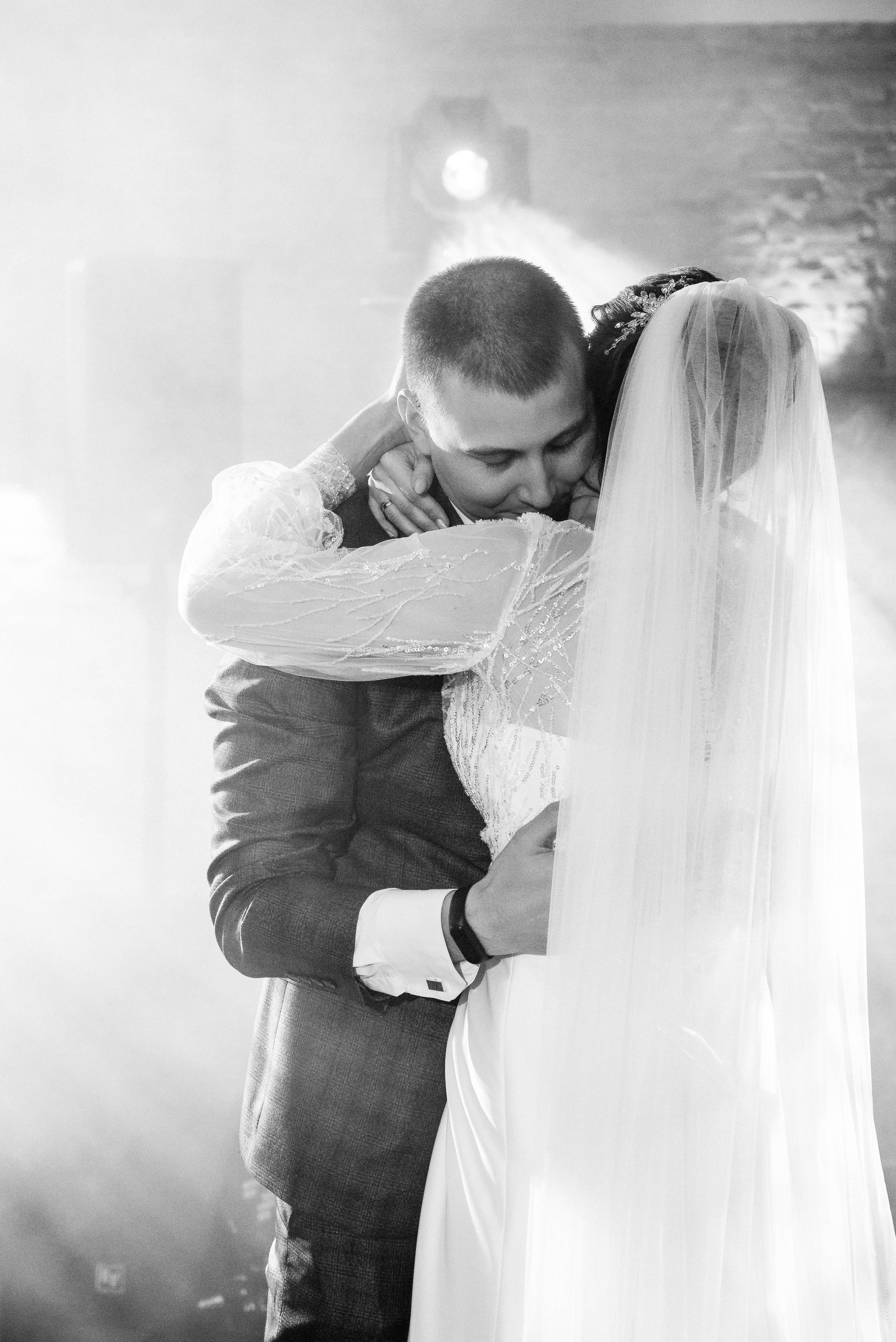 Полина и Данил (полный день в Кузнечной). Свадебный и портретный фотограф в Липецке Юлия Свит