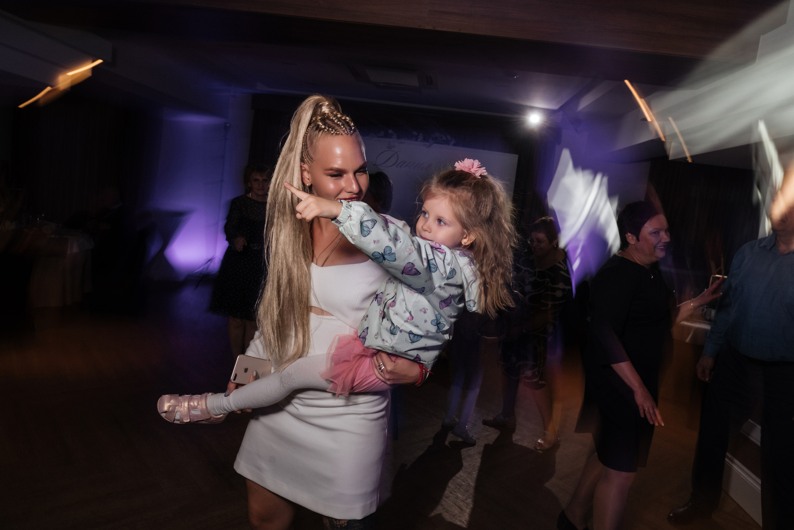 Полина и Данил (полный день в Кузнечной). Свадебный и портретный фотограф в Липецке Юлия Свит