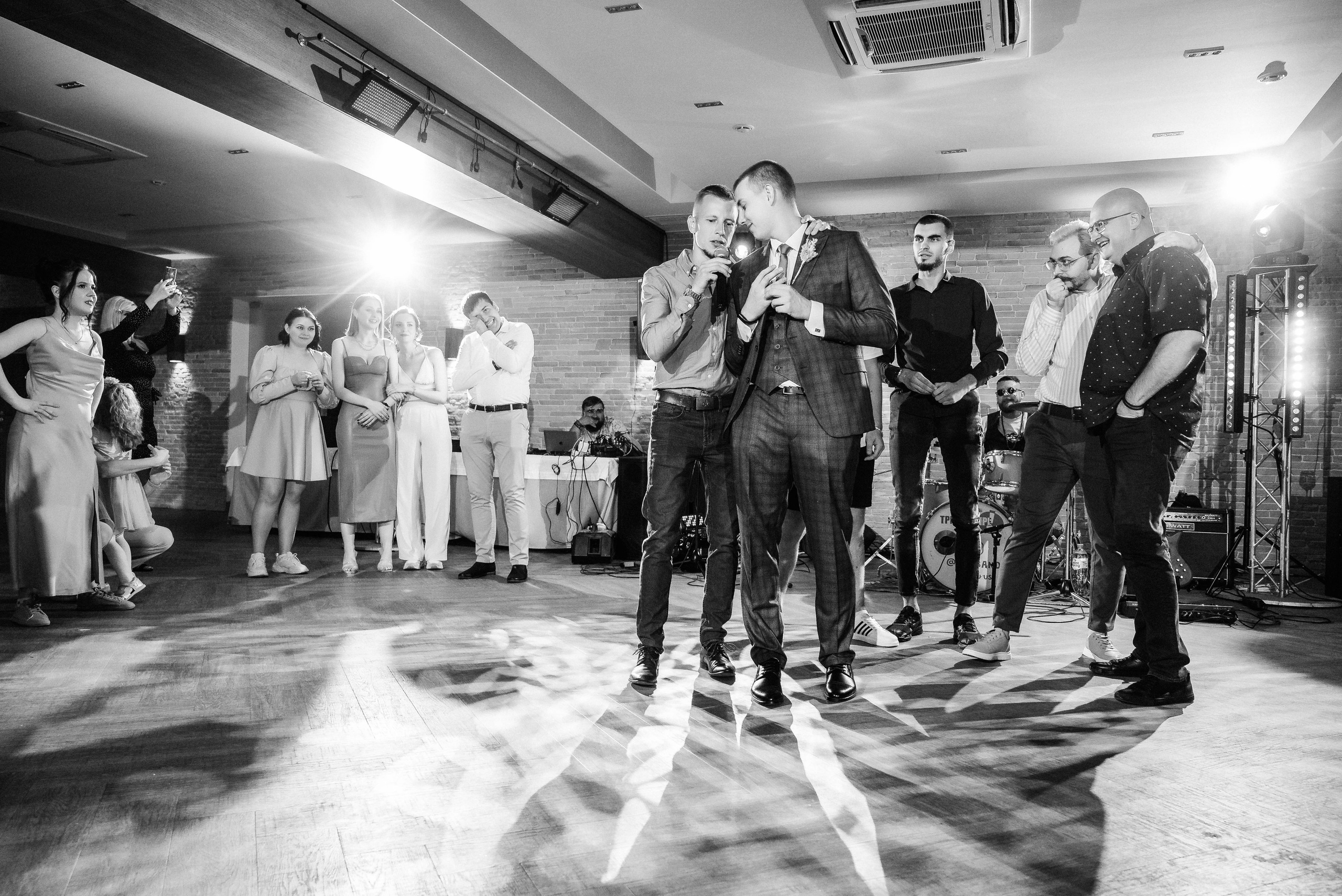 Полина и Данил (полный день в Кузнечной). Свадебный и портретный фотограф в Липецке Юлия Свит