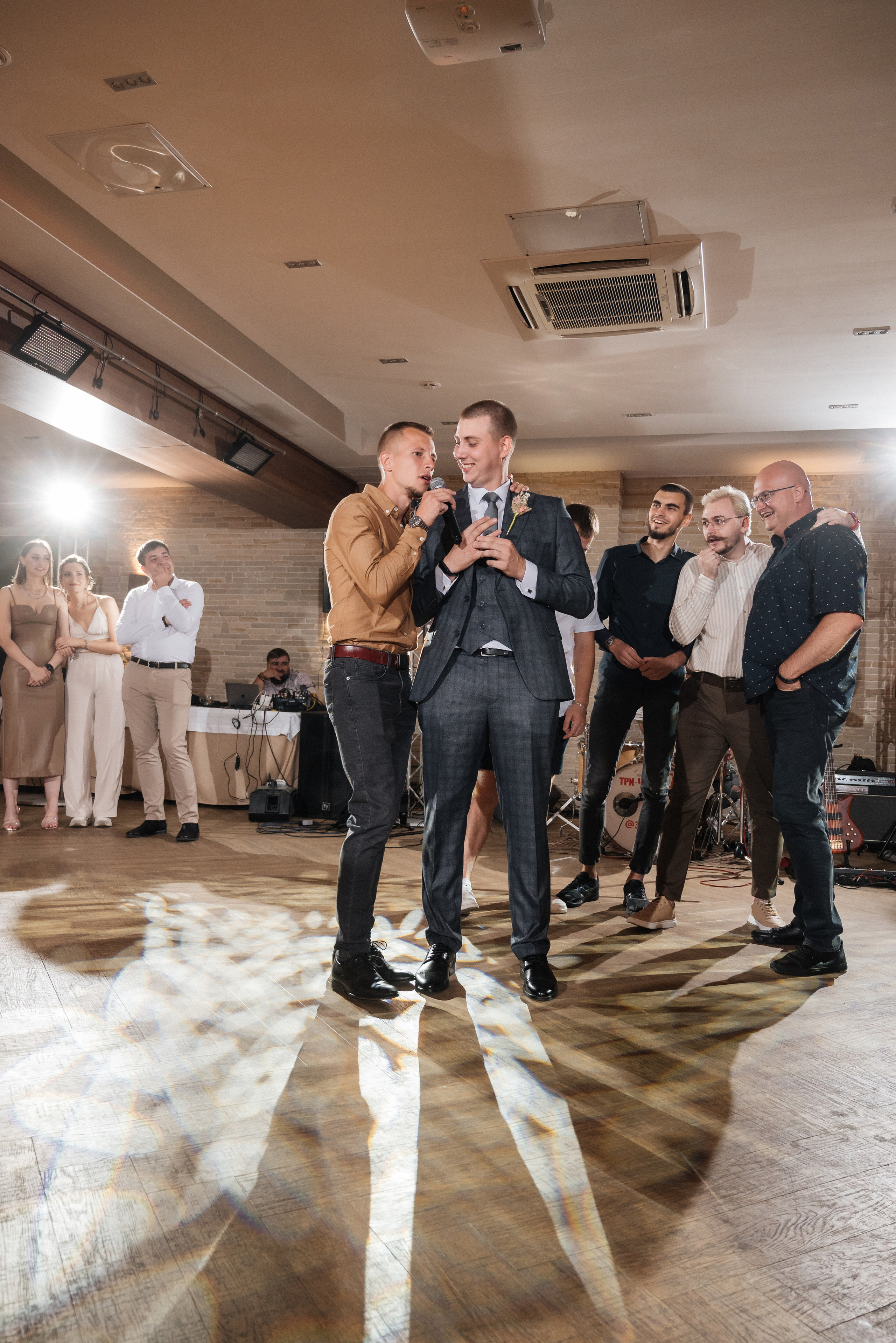 Полина и Данил (полный день в Кузнечной). Свадебный и портретный фотограф в Липецке Юлия Свит