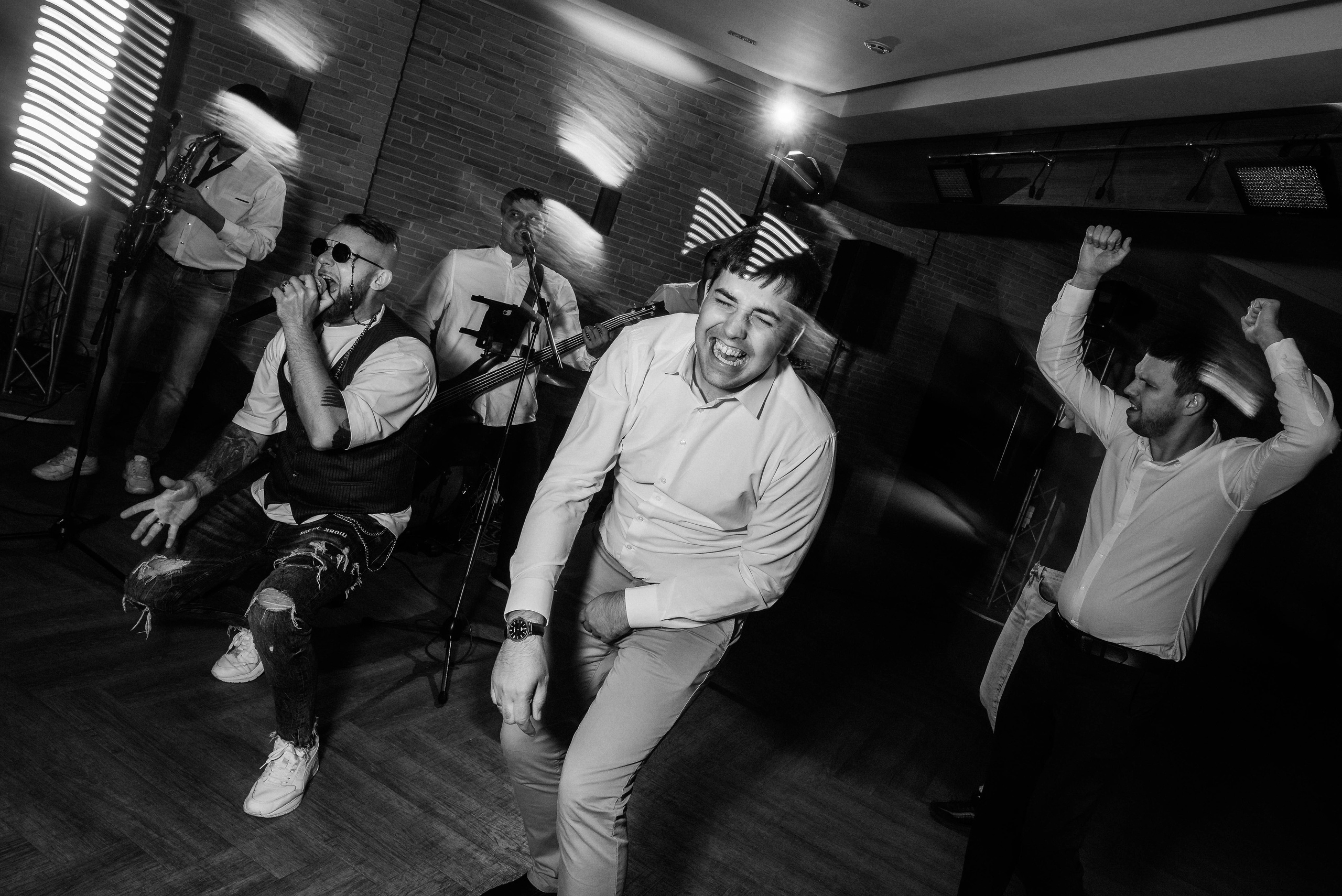 Полина и Данил (полный день в Кузнечной). Свадебный и портретный фотограф в Липецке Юлия Свит