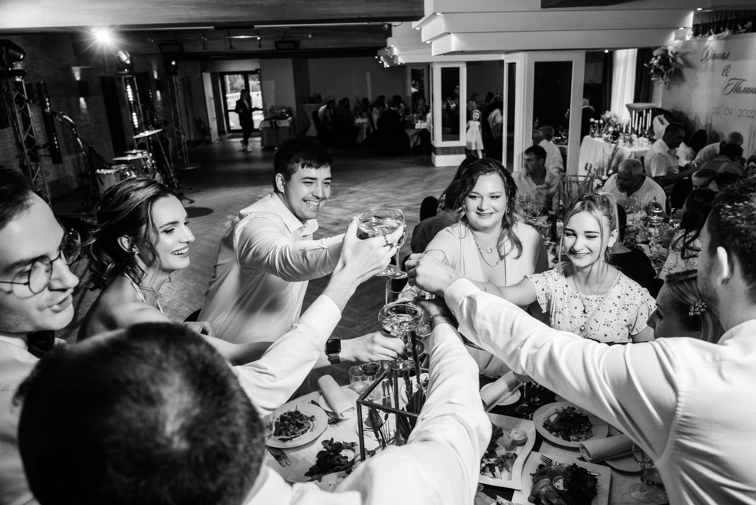 Полина и Данил (полный день в Кузнечной). Свадебный и портретный фотограф в Липецке Юлия Свит